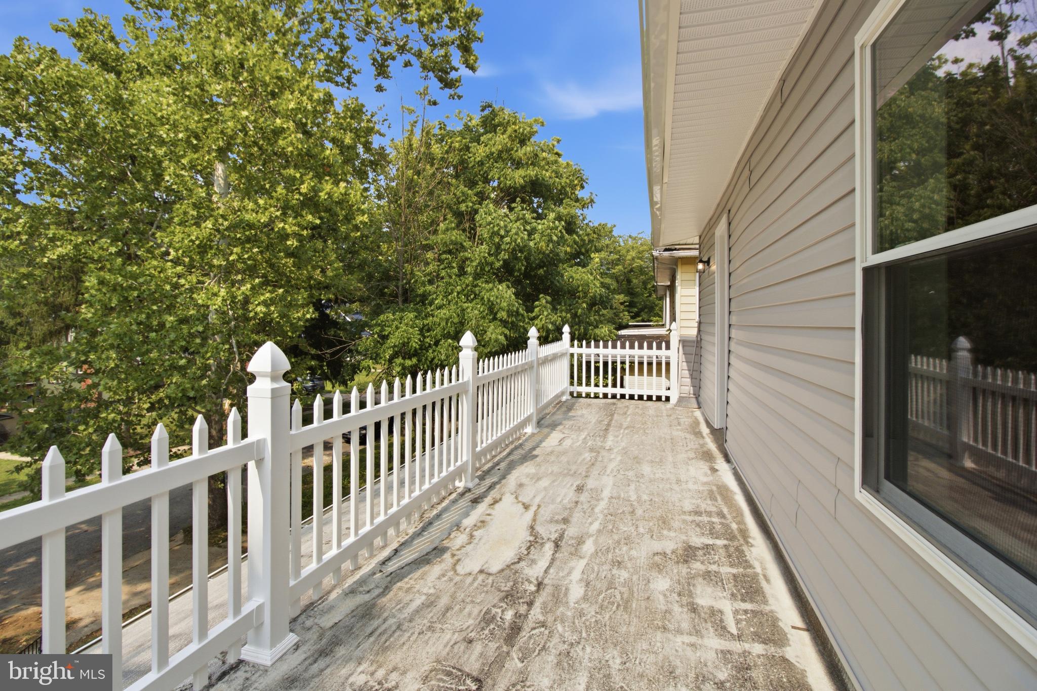 WINDSOR HILLS - Residential