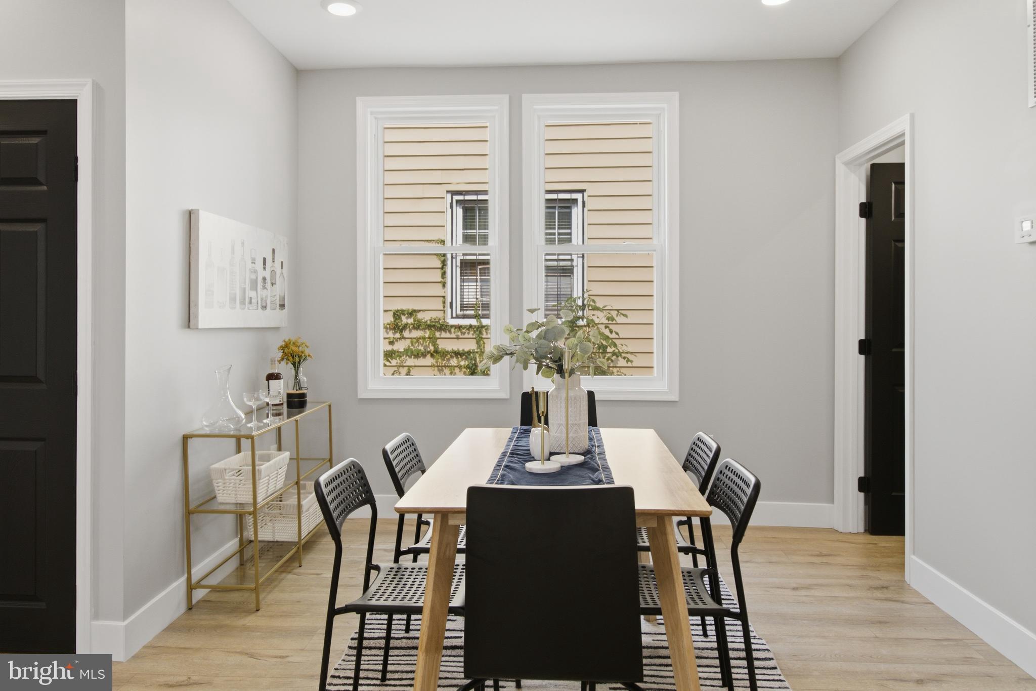WINDSOR HILLS - Residential