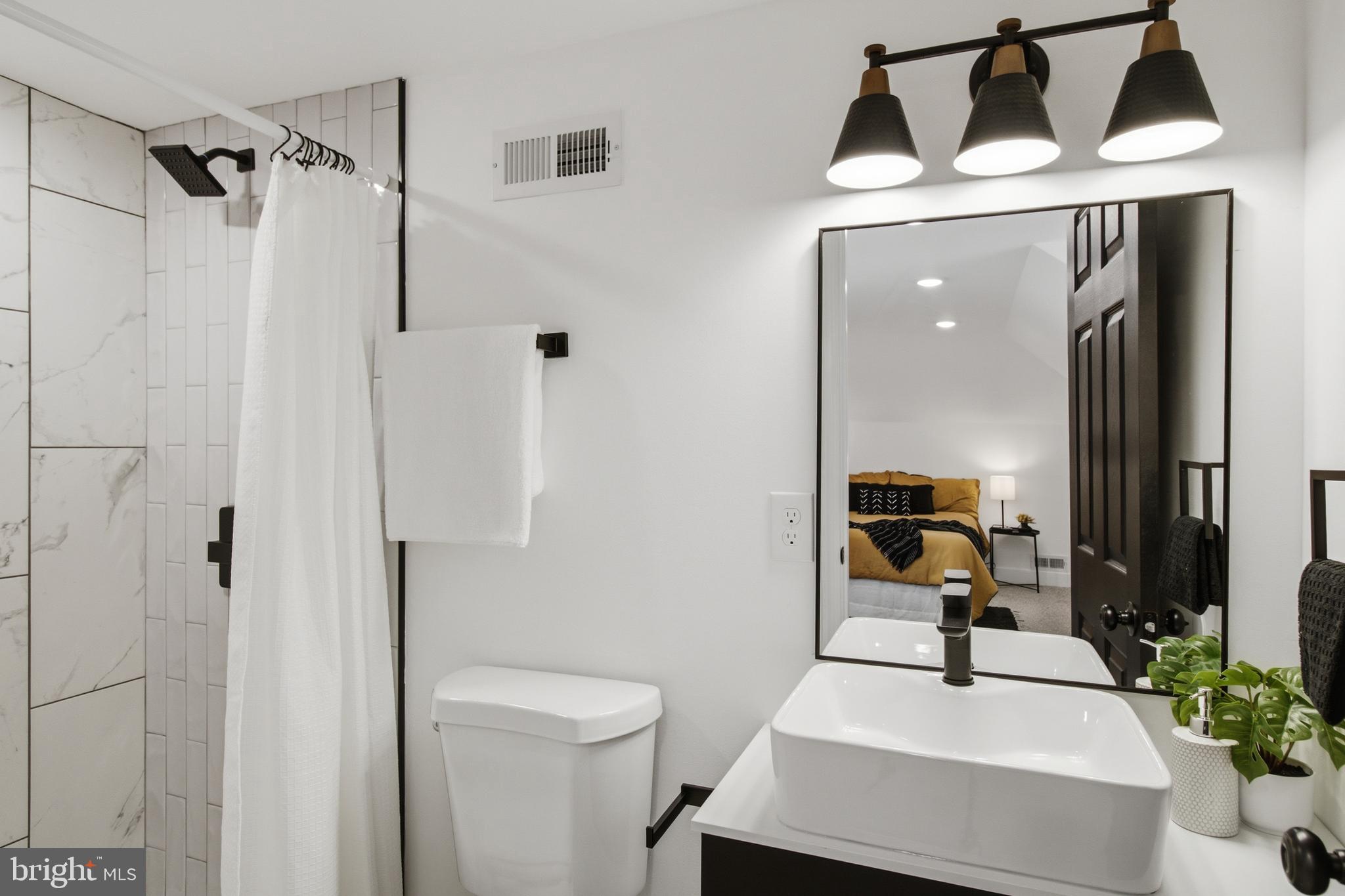 WINDSOR HILLS - Residential