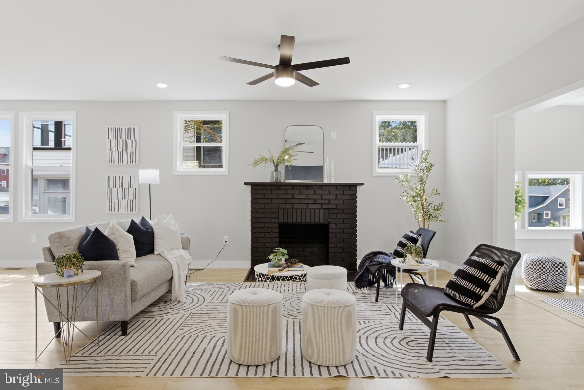 WINDSOR HILLS - Residential