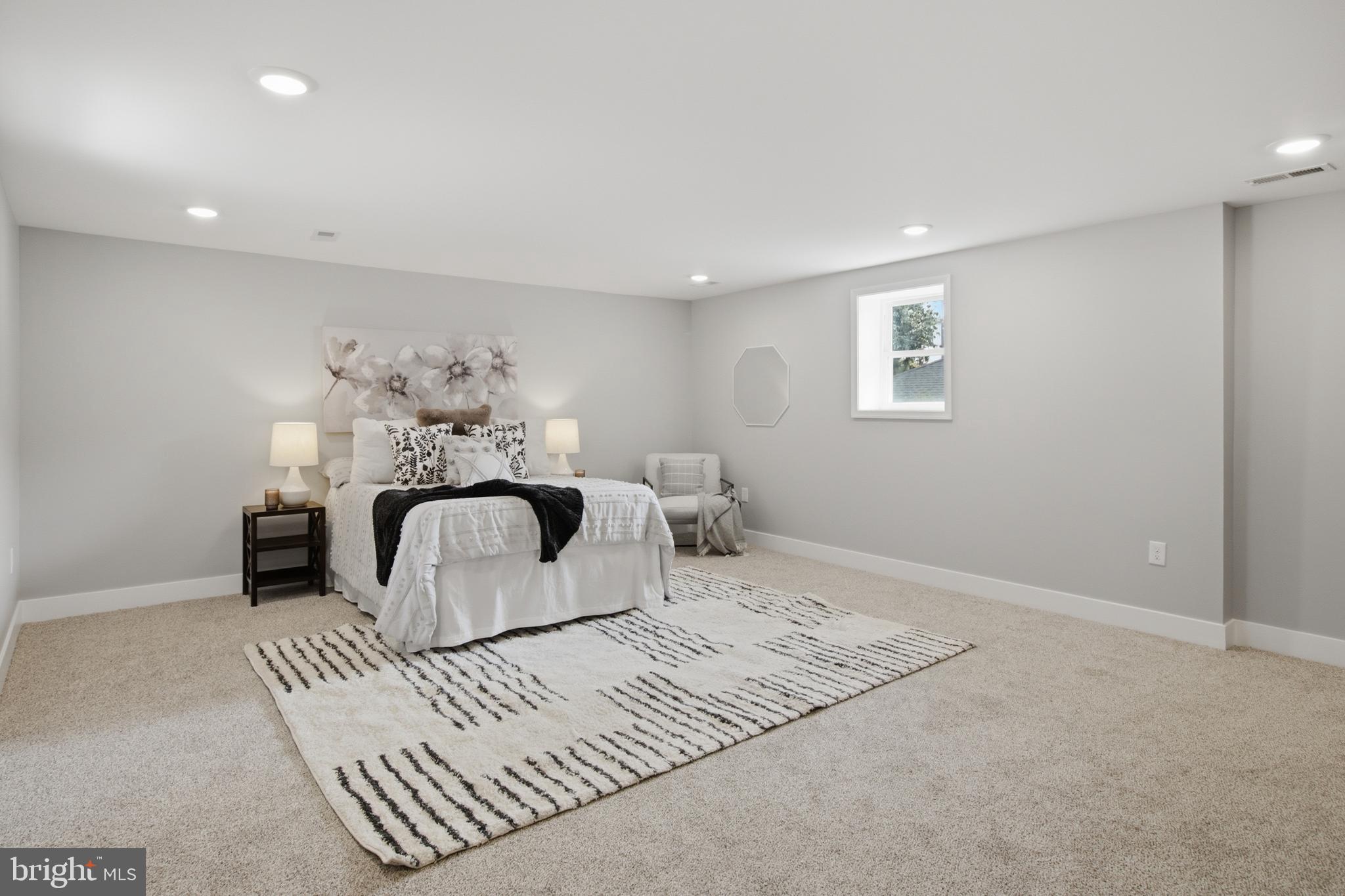 WINDSOR HILLS - Residential