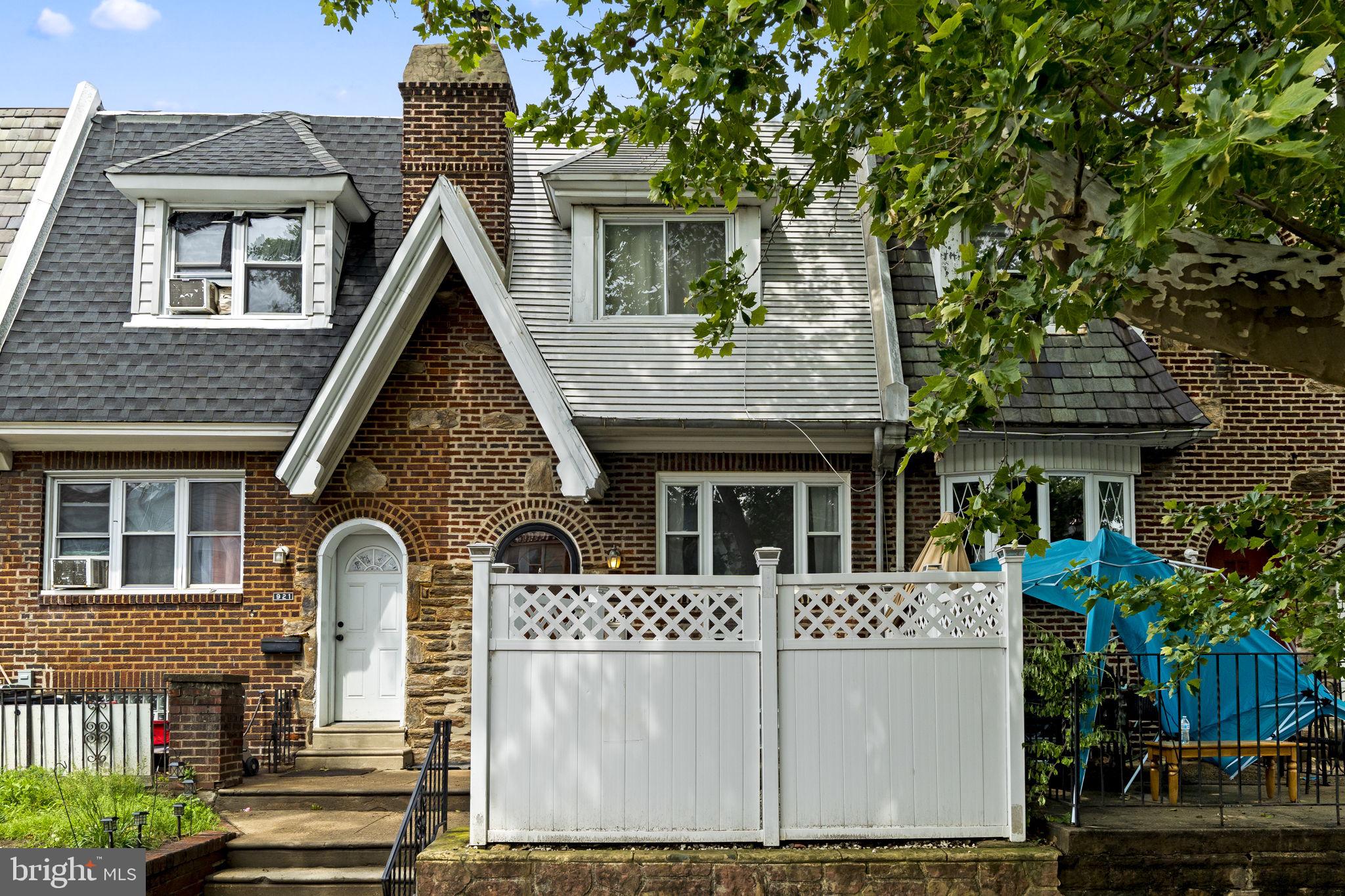 OXFORD CIRCLE - Residential