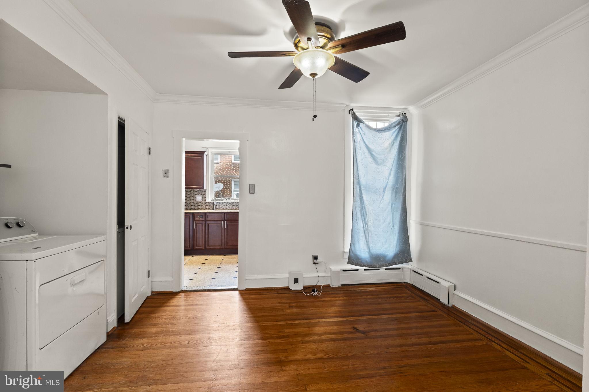 OXFORD CIRCLE - Residential