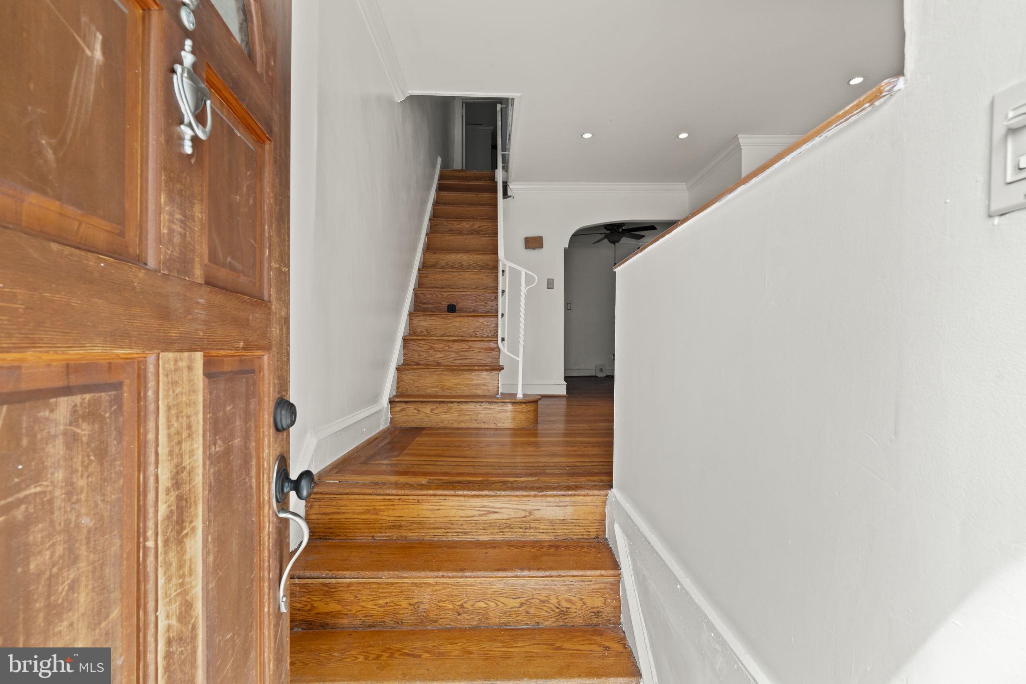 OXFORD CIRCLE - Residential