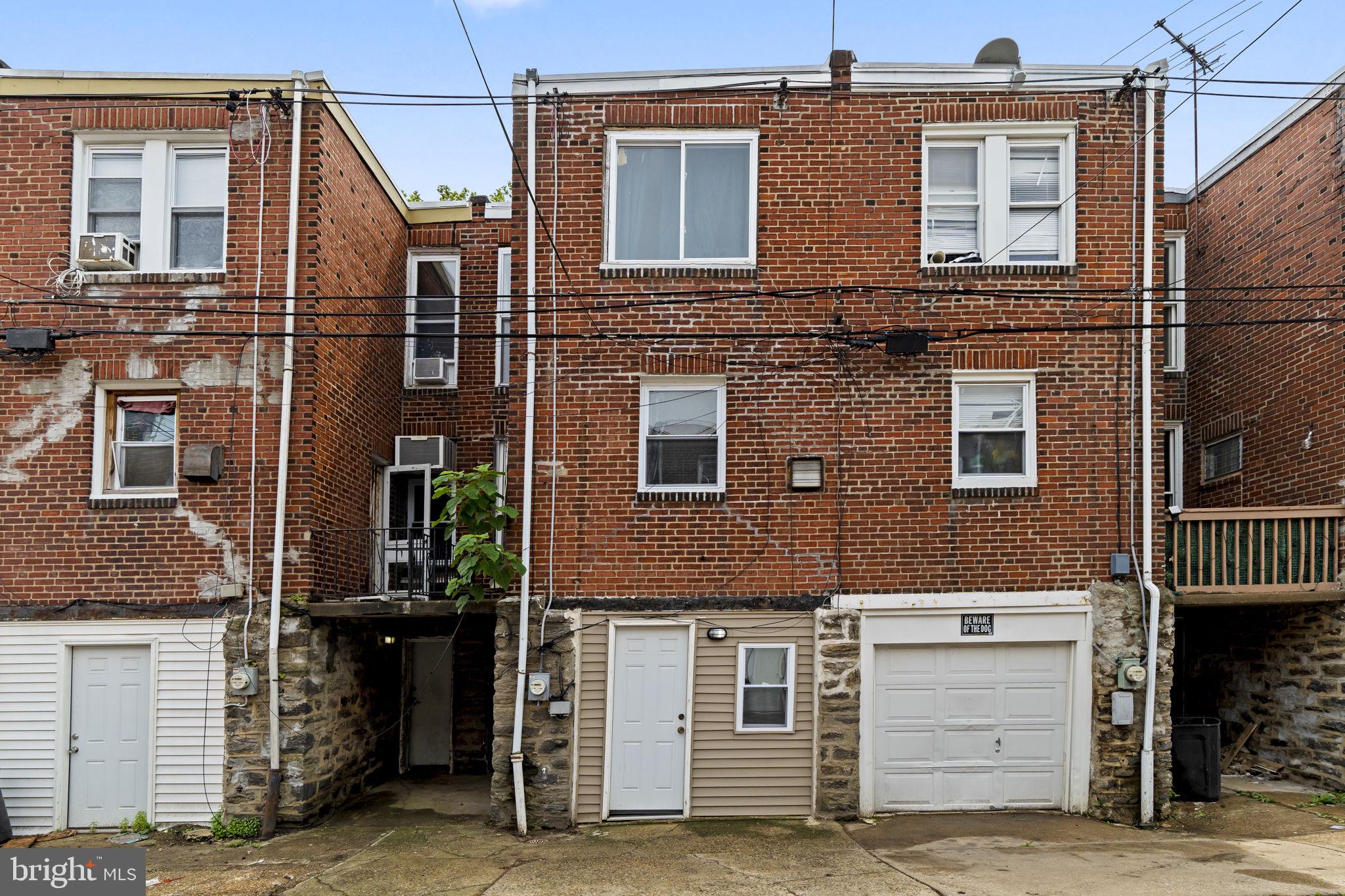 OXFORD CIRCLE - Residential
