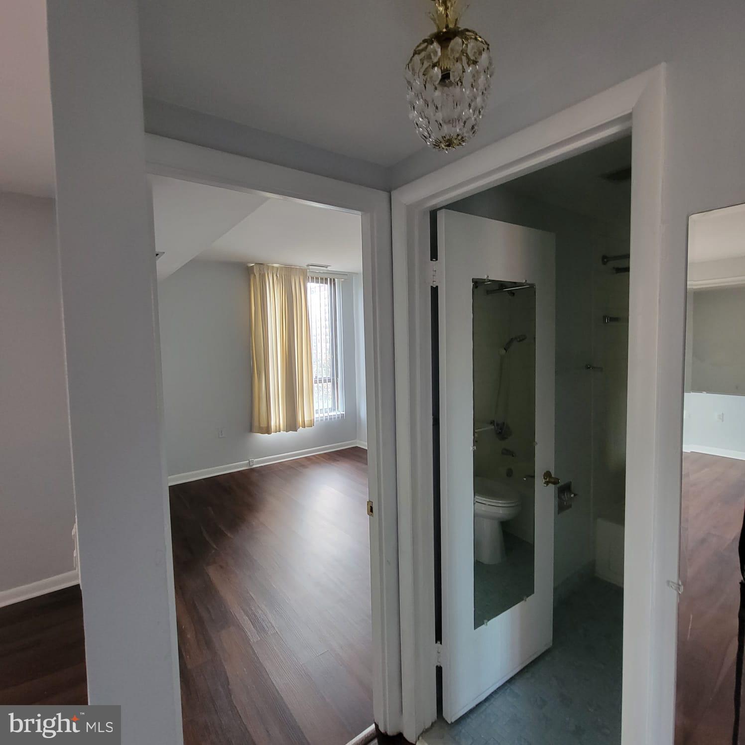 THE CLUBHOUSE - Residential Lease