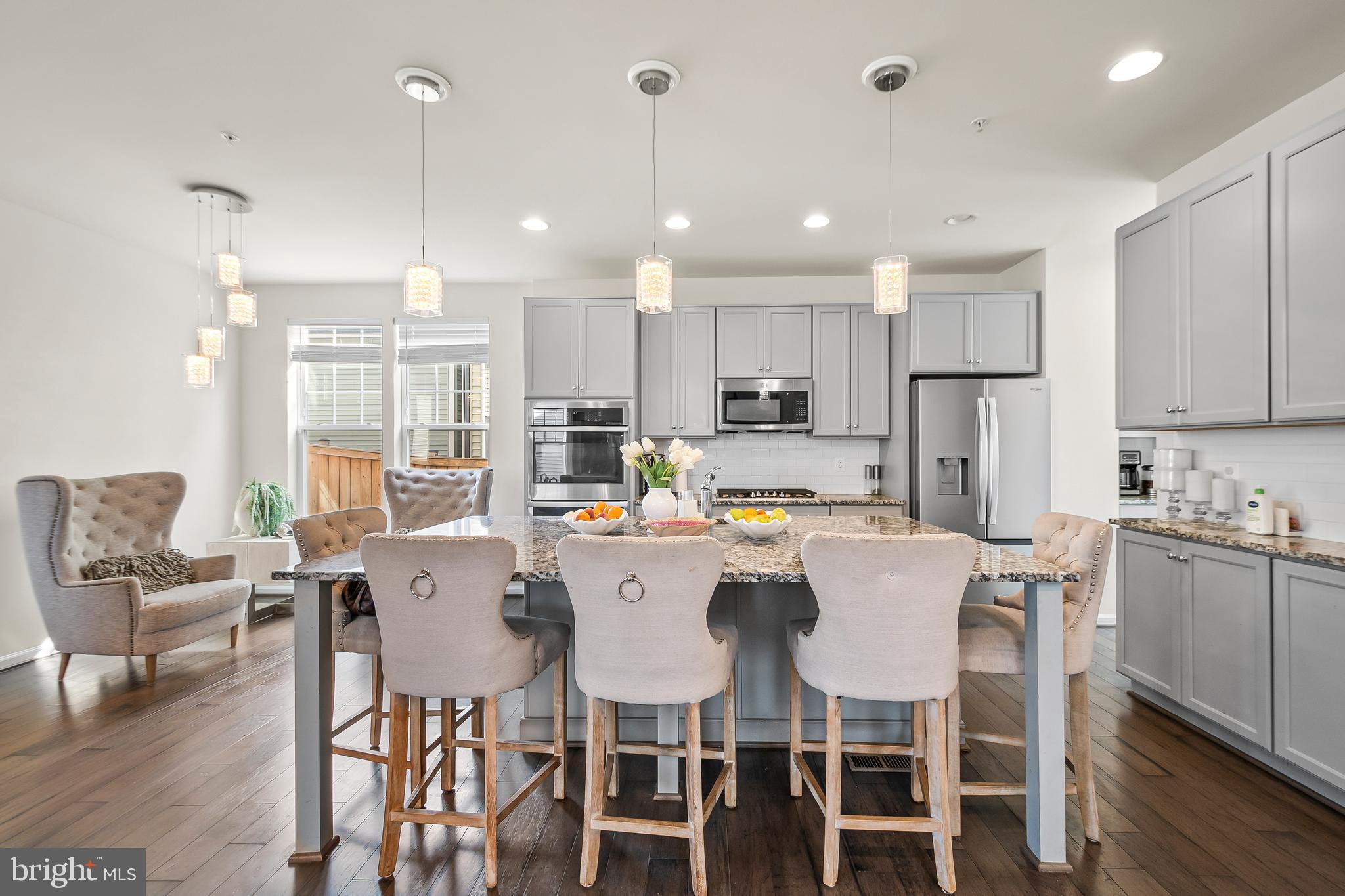 TALLYN RIDGE - Residential