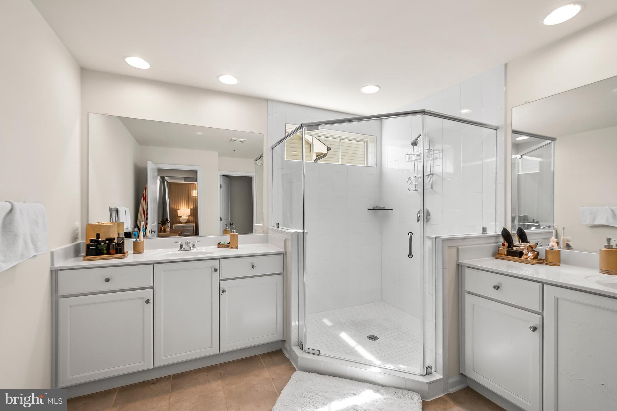 TALLYN RIDGE - Residential