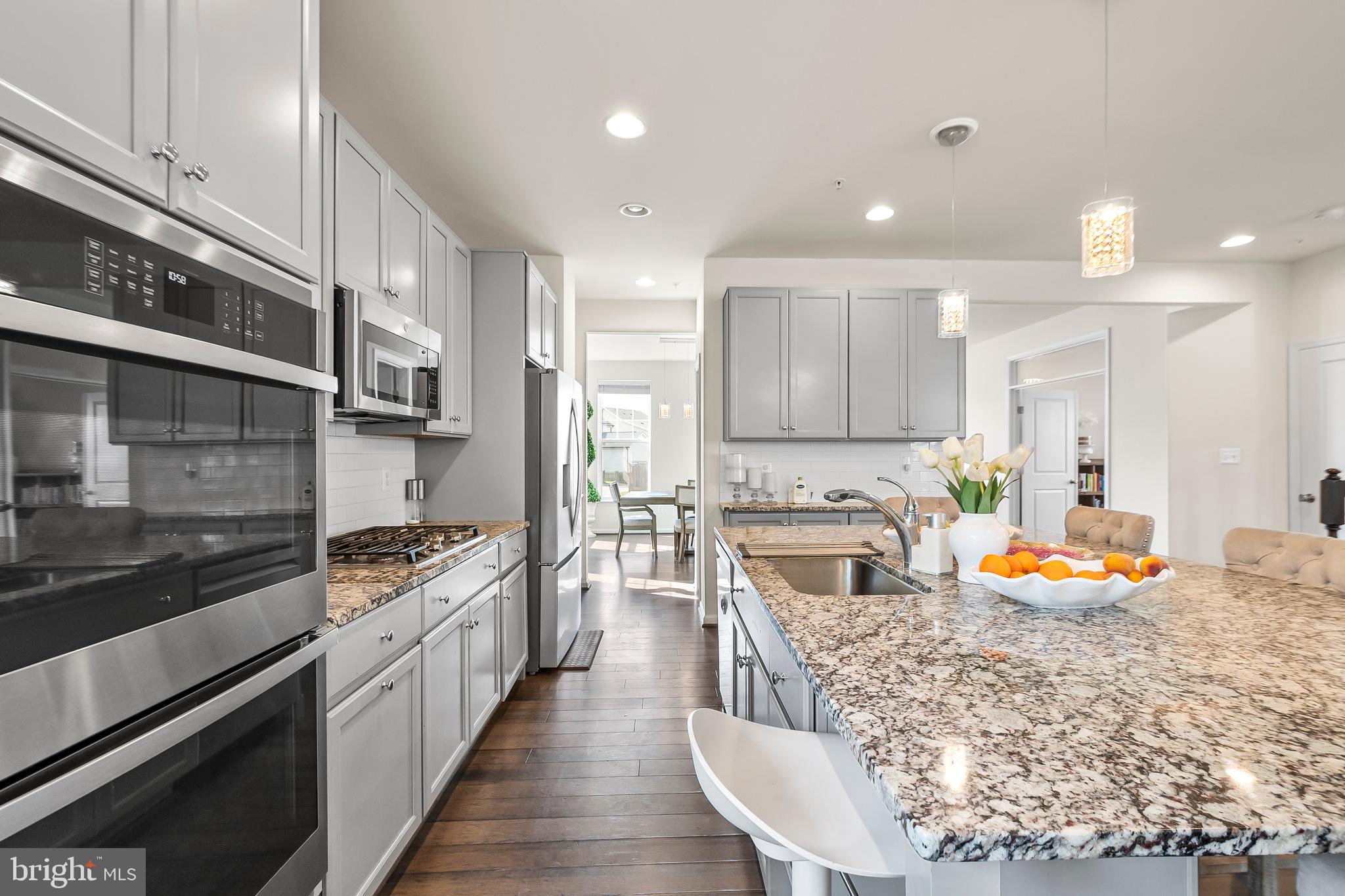 TALLYN RIDGE - Residential