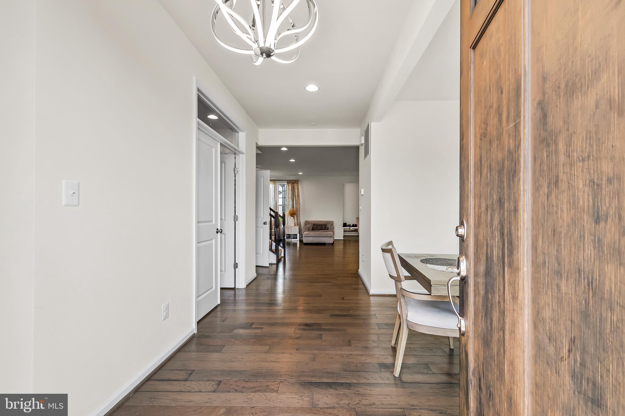 TALLYN RIDGE - Residential
