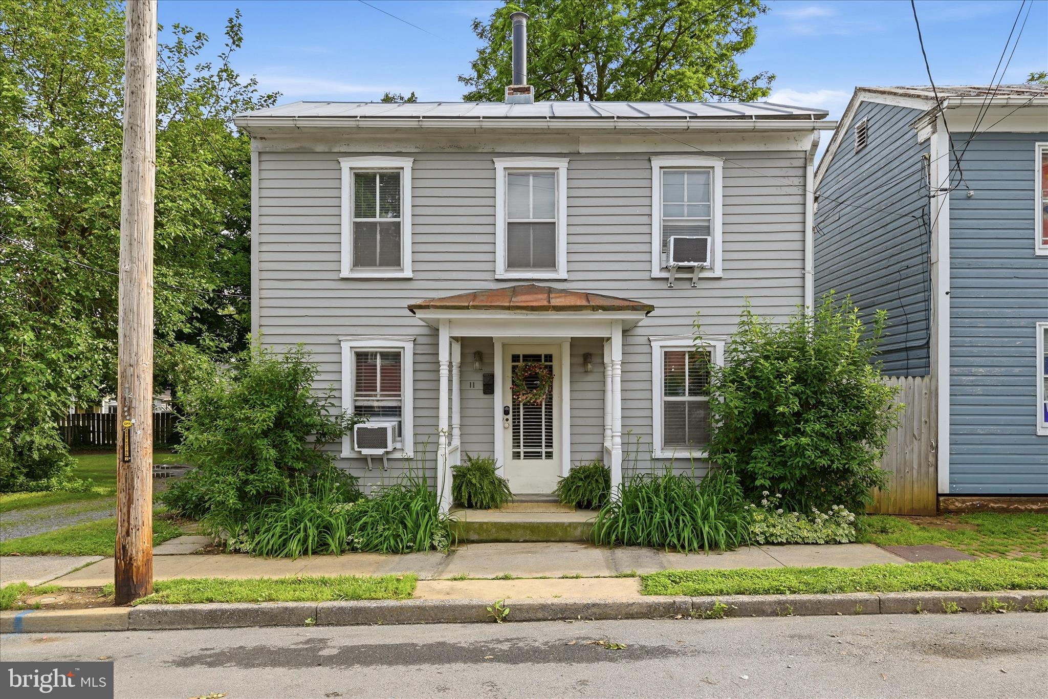 Beautifully located in the heart of Historic Winchester, this charming home offers 2 bedrooms, 1 full bath, and a versatile bonus room on the second floor-perfect for an office, guest space, or hobby room. Enjoy the convenience of being within walking distance to downtown Winchester's shops, restaurants, entertainment, and the famous  Apple Blossom Festival festivities. Situated inside of the Historic District,  This property combines character, location, and opportunity in one of Winchester's most desirable area. 
Don't miss this opportunity to own a piece of the Historic Winchester.. 
Sold AS IS.