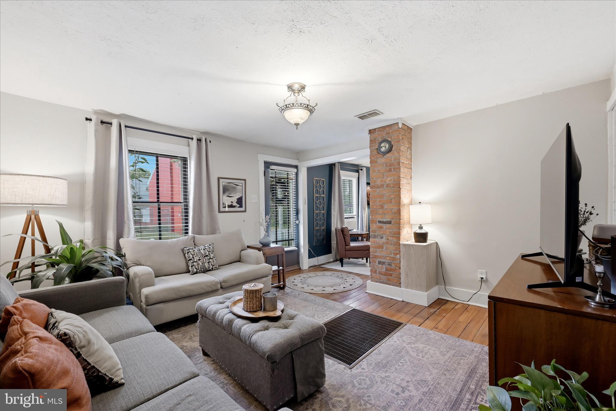 Back on the Market!...Beautifully located in the heart of Historic Winchester, this charming home offers 2 bedrooms, 1 full bath, and a versatile bonus room on the second floor-perfect for an office, guest space, or hobby room. Enjoy the convenience of being within walking distance to downtown Winchester's shops, restaurants, entertainment, and the famous  Apple Blossom Festival festivities. Situated inside of the Historic District,  This property combines character, location, and opportunity in one of Winchester's most desirable area.  
Don't miss this opportunity to own a piece of the Historic Winchester.. 
SOLD AS IS.