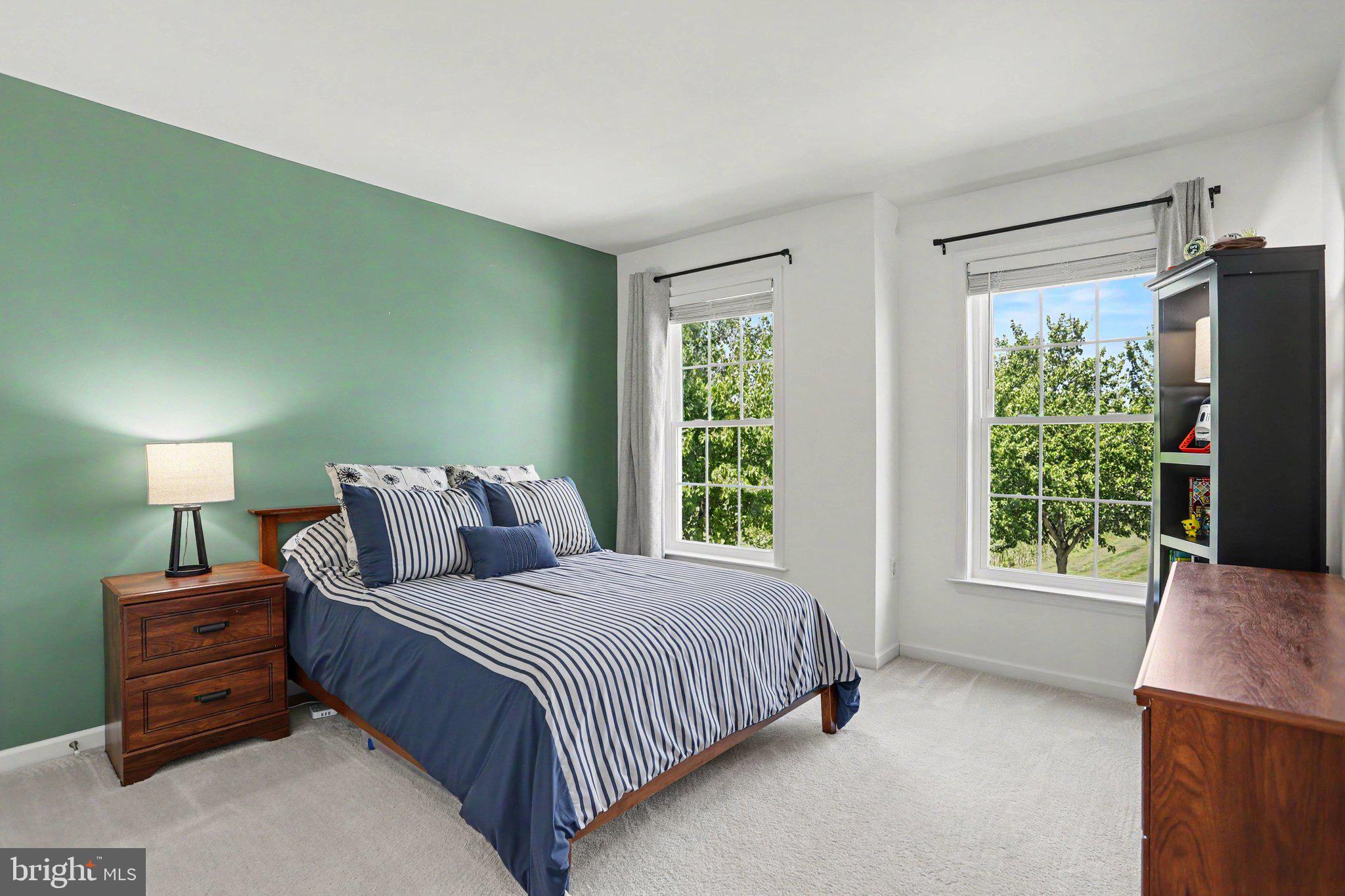 FLORIN HILL - Residential