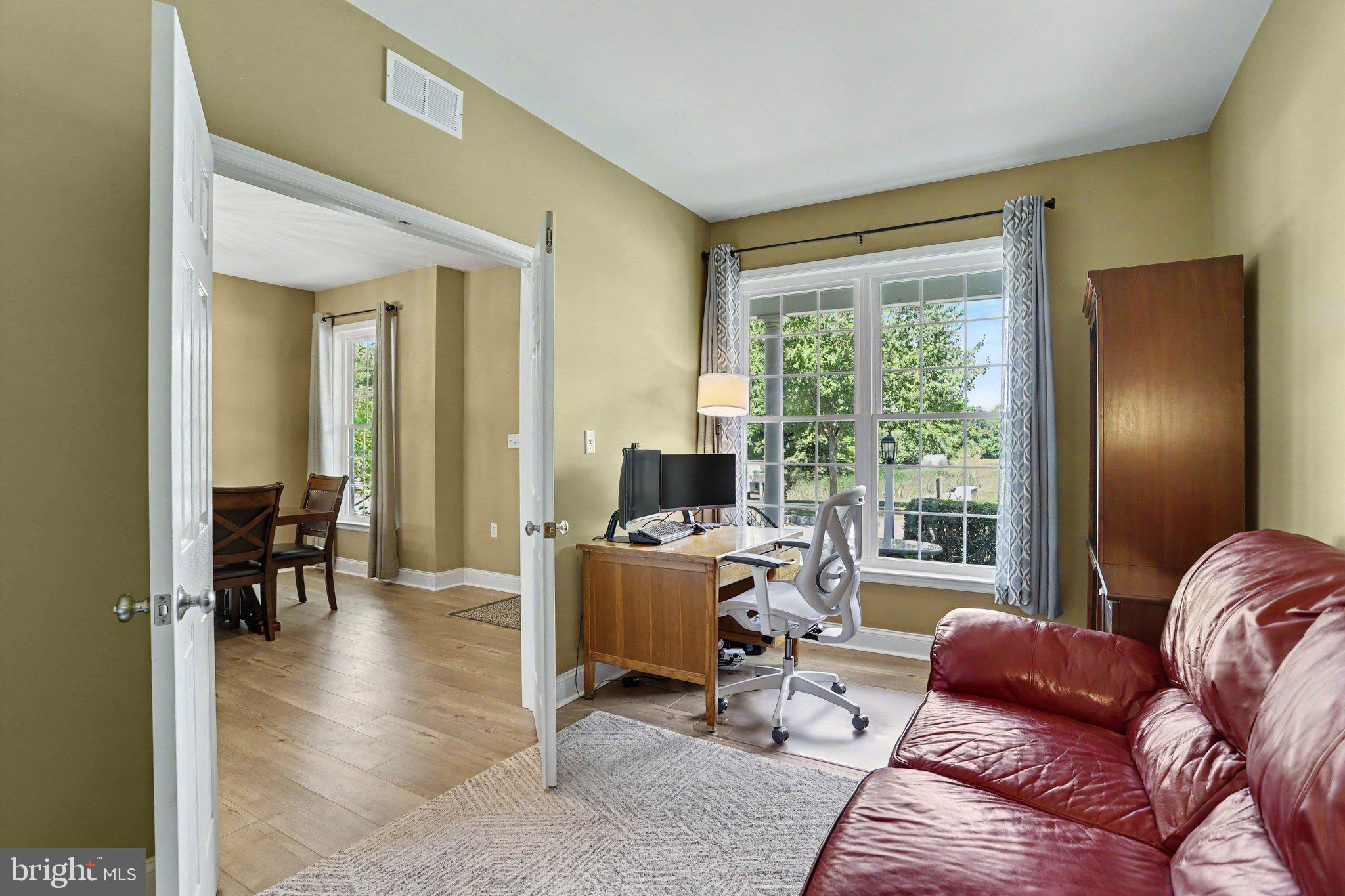 FLORIN HILL - Residential