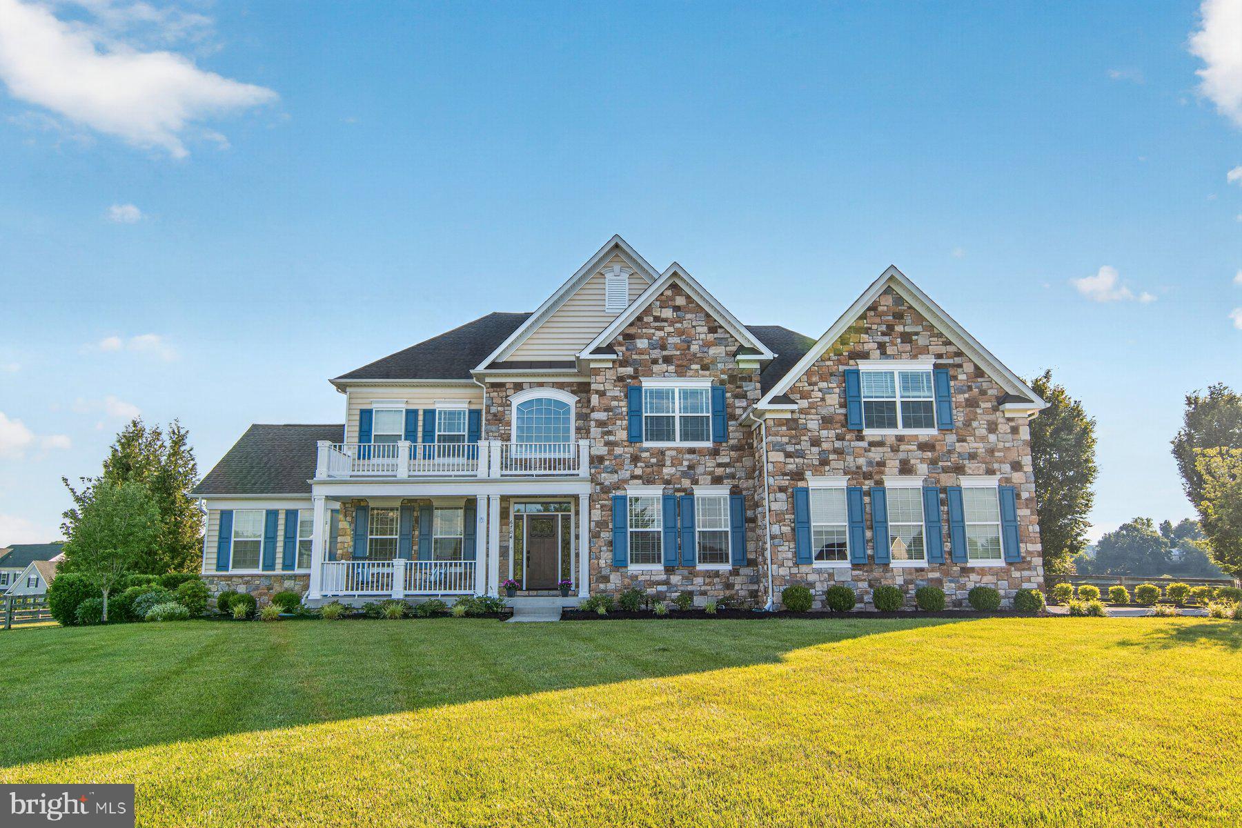 CHIMNEY ROCK - Residential