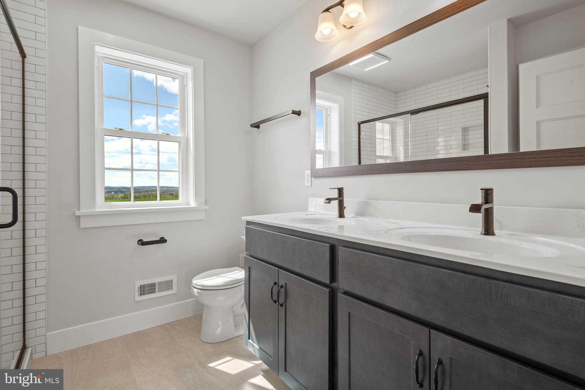 RIVER RIDGE HILLS - Residential