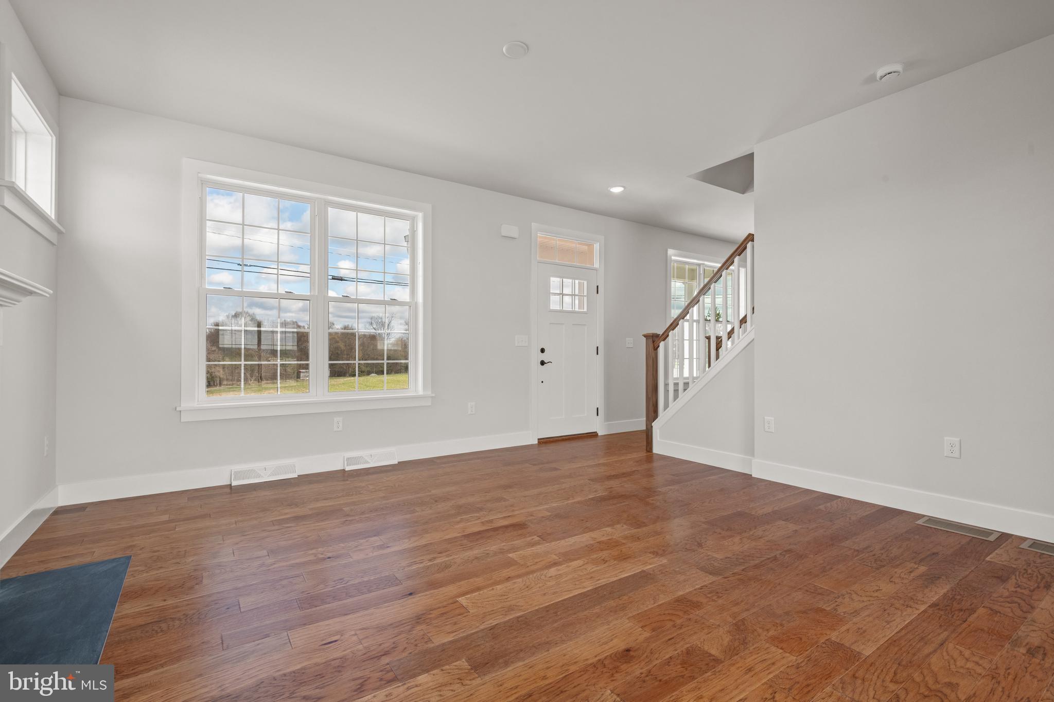 RIVER RIDGE HILLS - Residential