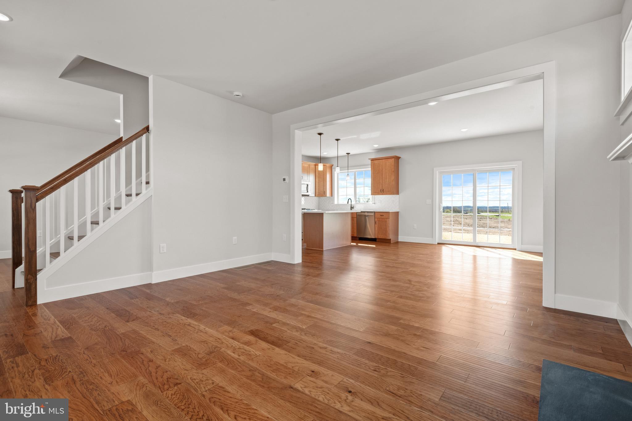 RIVER RIDGE HILLS - Residential