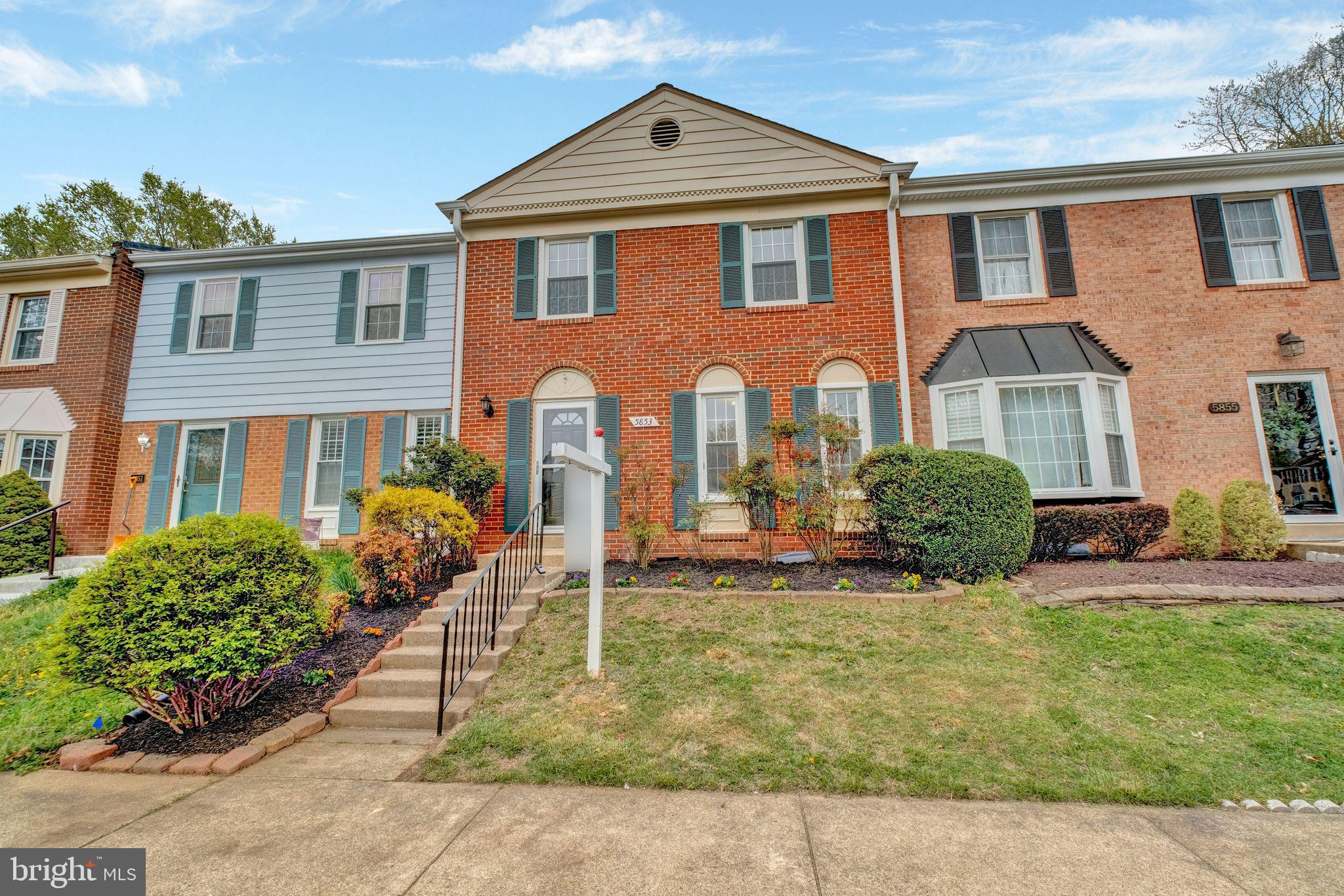 BURKE STATION SQUARE - Residential