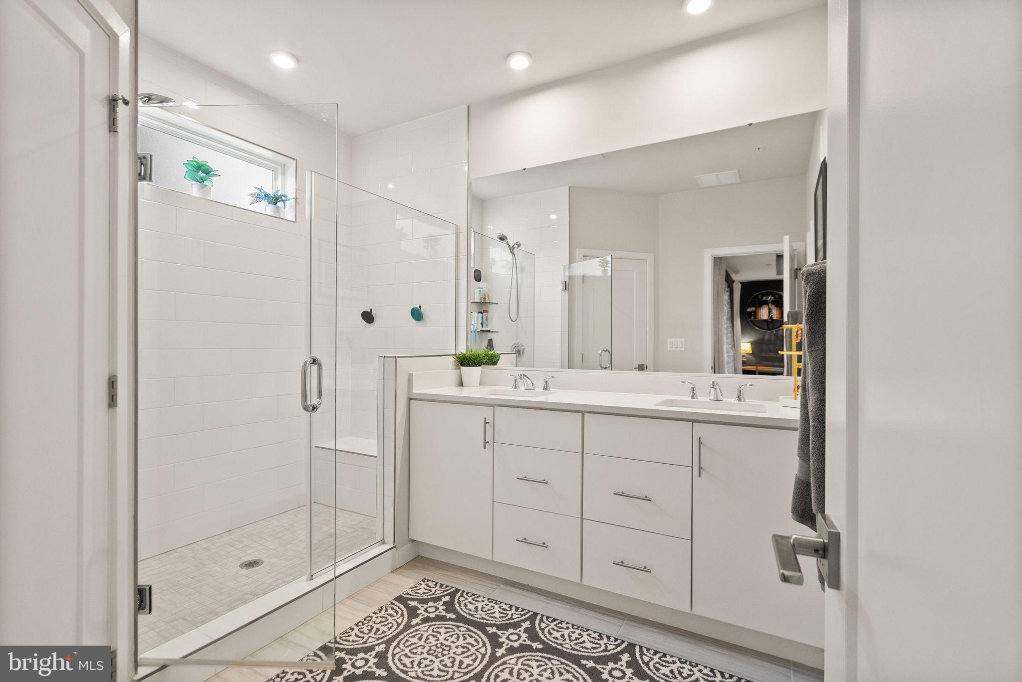 METRO WALK AT MOOREFIELD STATION - Residential Lease