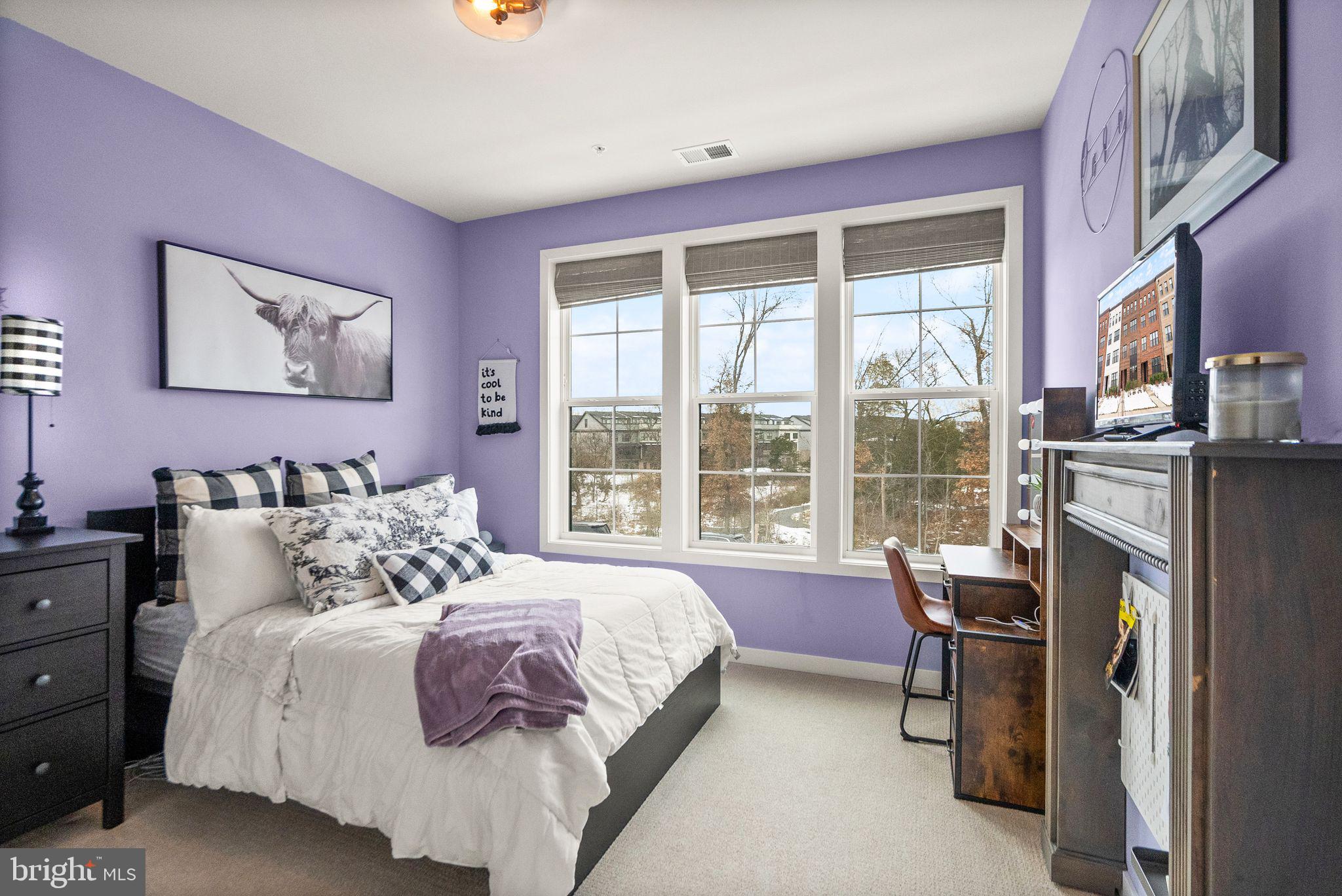 METRO WALK AT MOOREFIELD STATION - Residential Lease