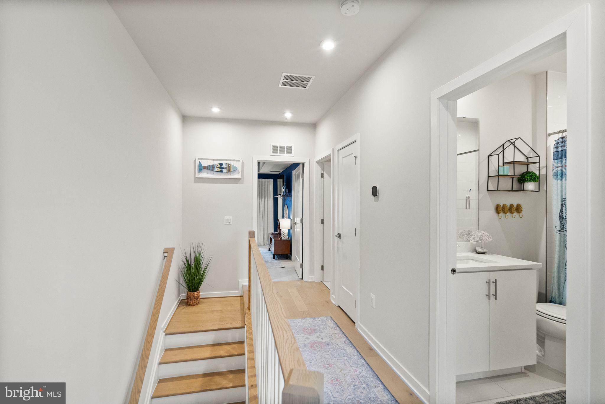 METRO WALK AT MOOREFIELD STATION - Residential Lease