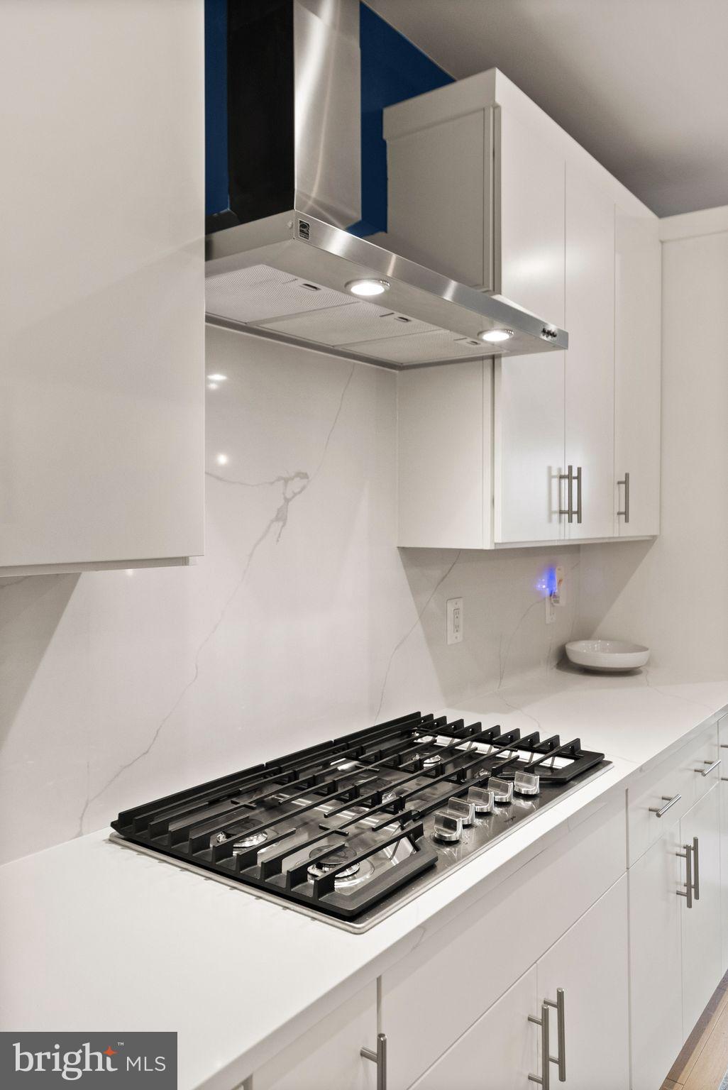 METRO WALK AT MOOREFIELD STATION - Residential Lease