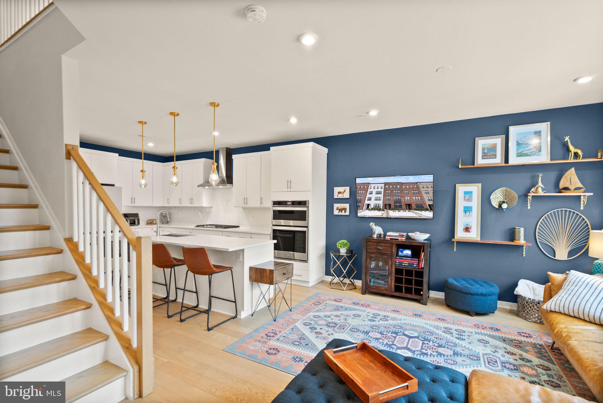 METRO WALK AT MOOREFIELD STATION - Residential Lease