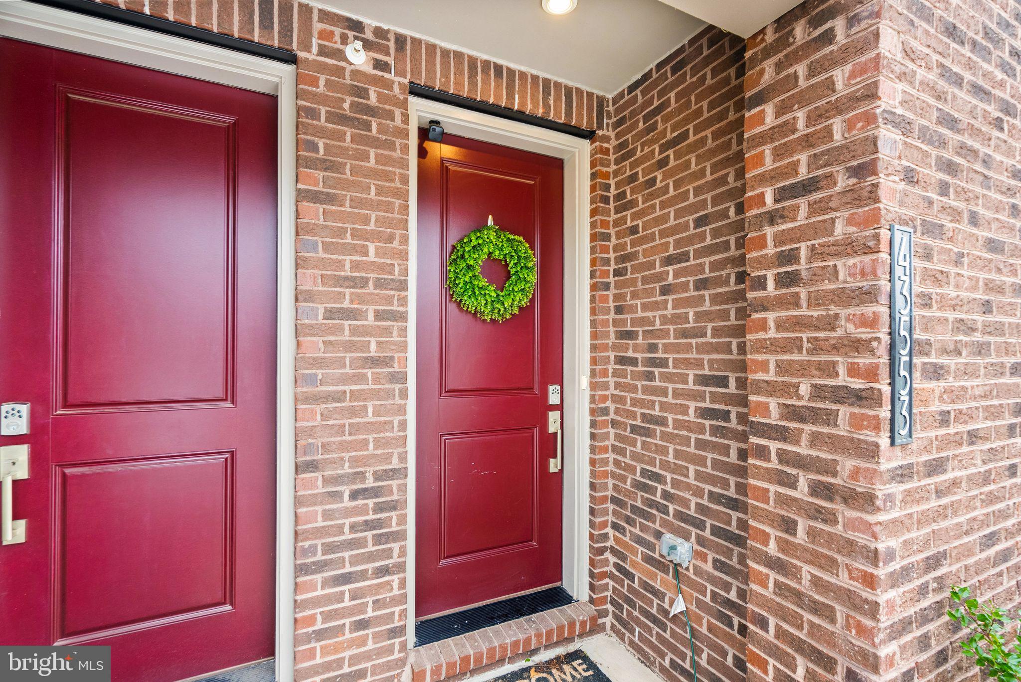 METRO WALK AT MOOREFIELD STATION - Residential Lease
