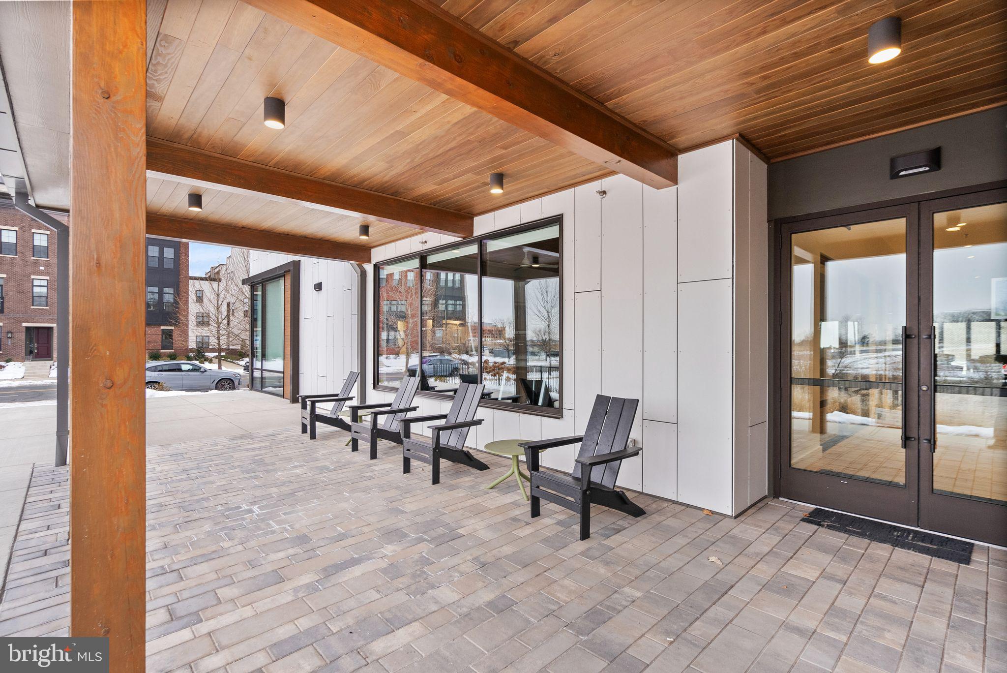METRO WALK AT MOOREFIELD STATION - Residential Lease