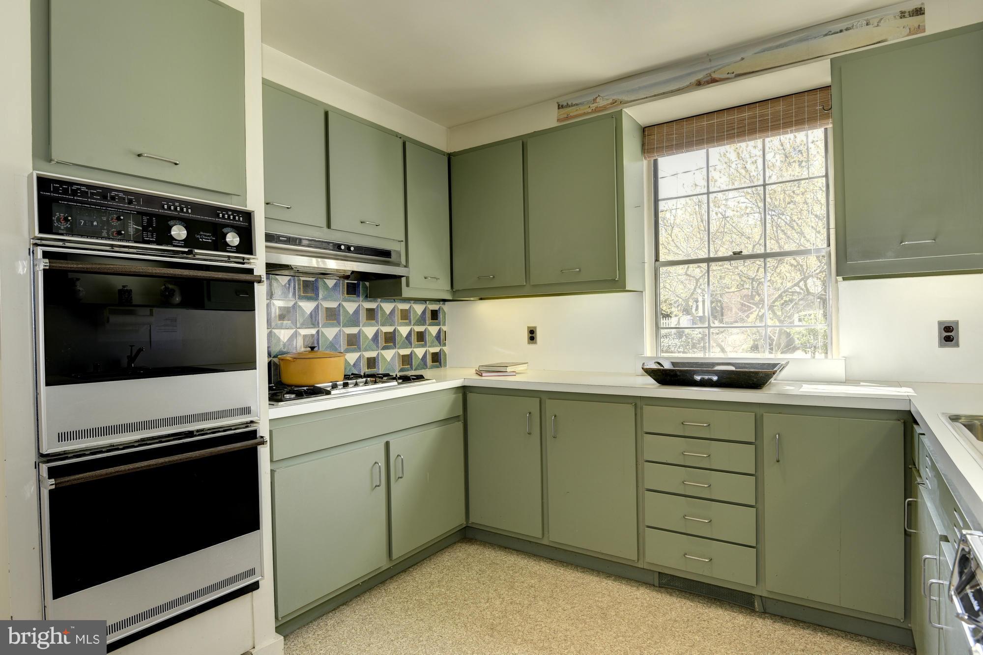 CLEVELAND PARK - Residential
