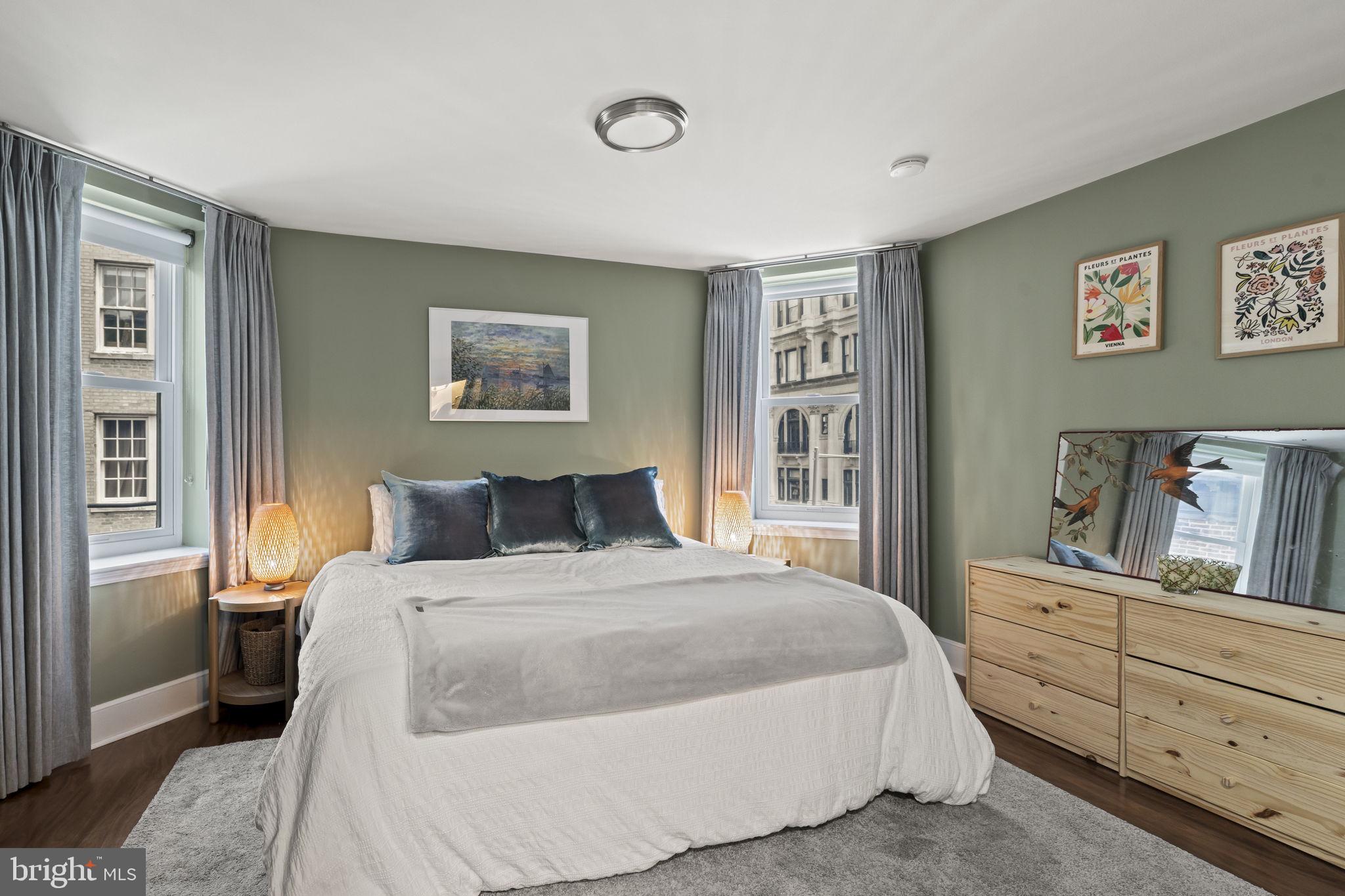 RITTENHOUSE SQUARE - Residential