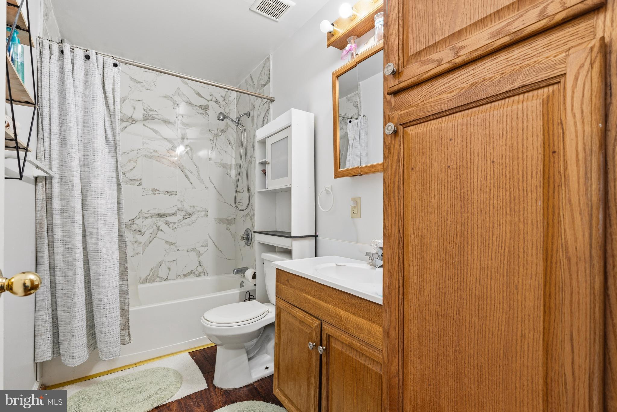 NORTH CROSSING - Residential