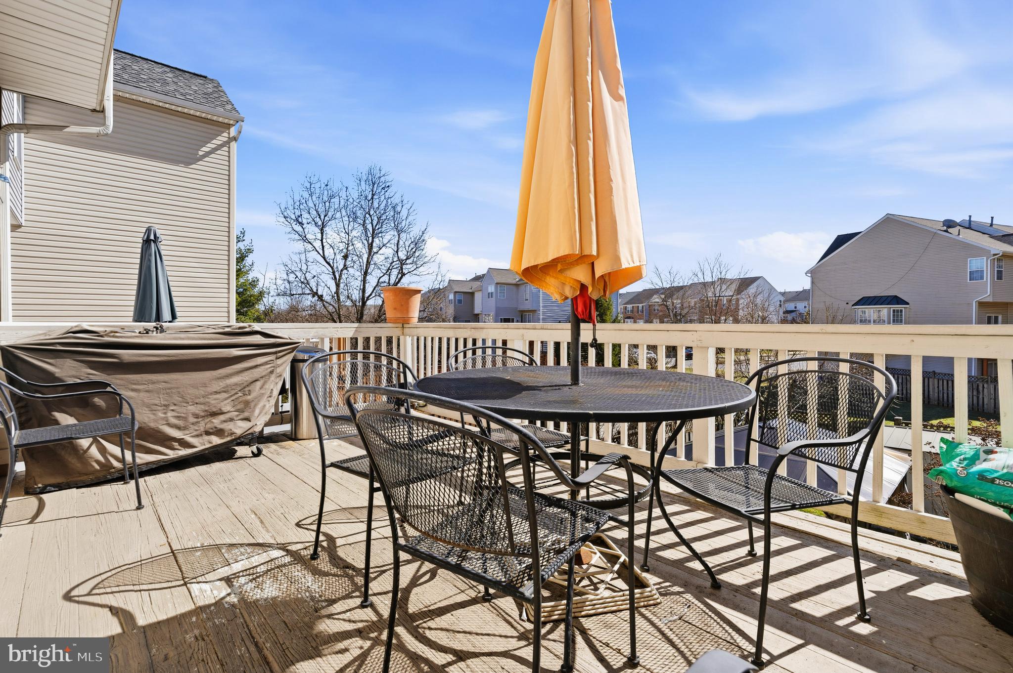 NORTH CROSSING - Residential