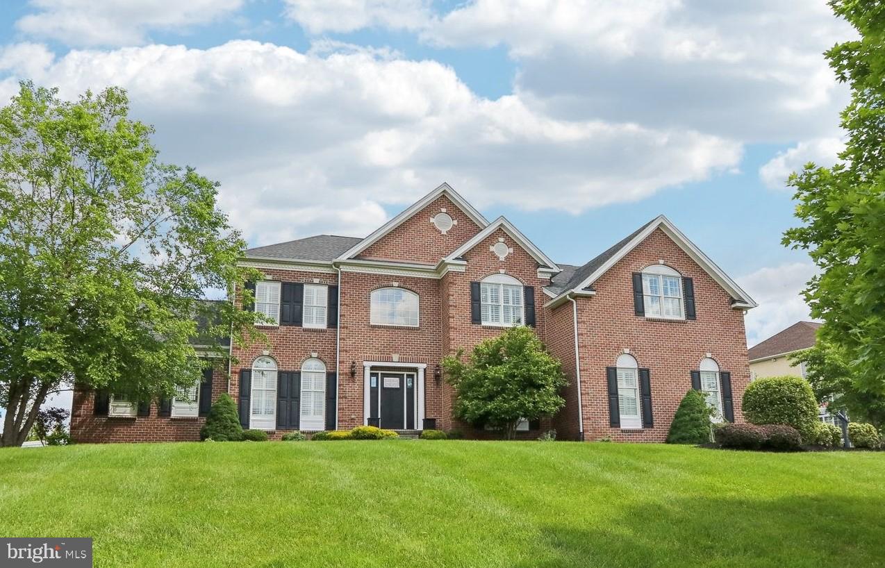 CHAPMANS CORNER - Residential