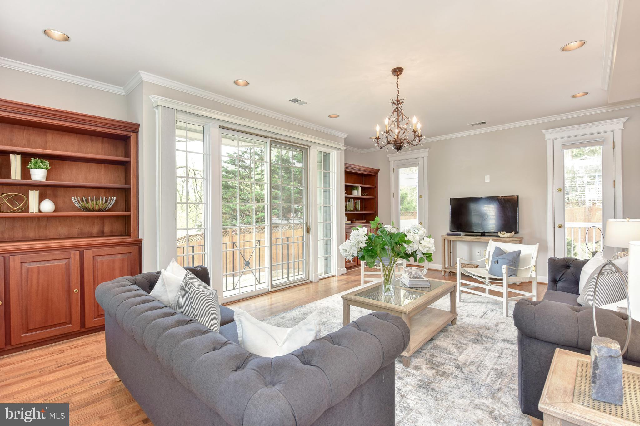 WOODMONT - Residential