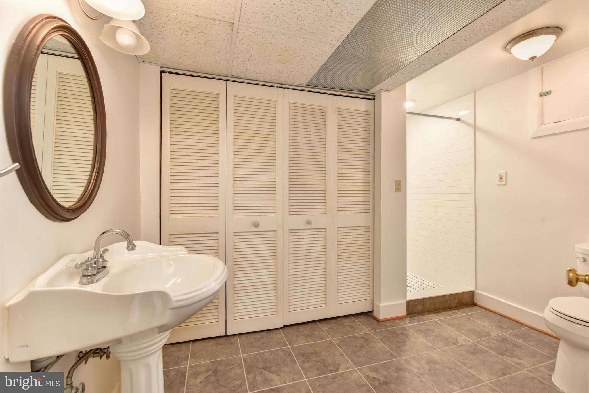 WOODMONT - Residential
