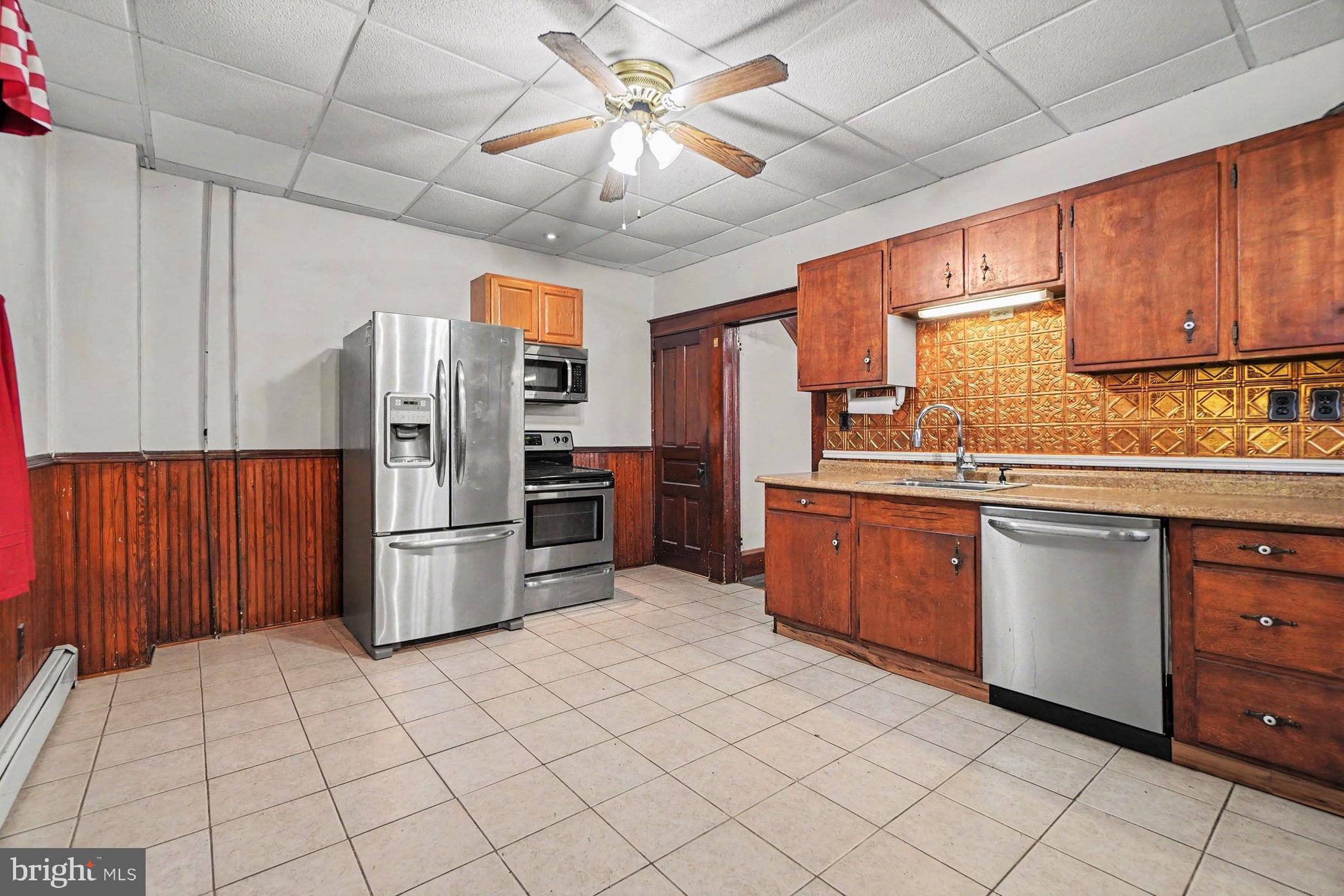 POTTSVILLE - Residential