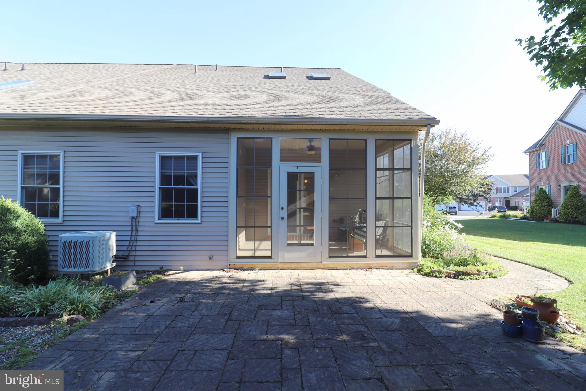 WEST RIDGE - Residential