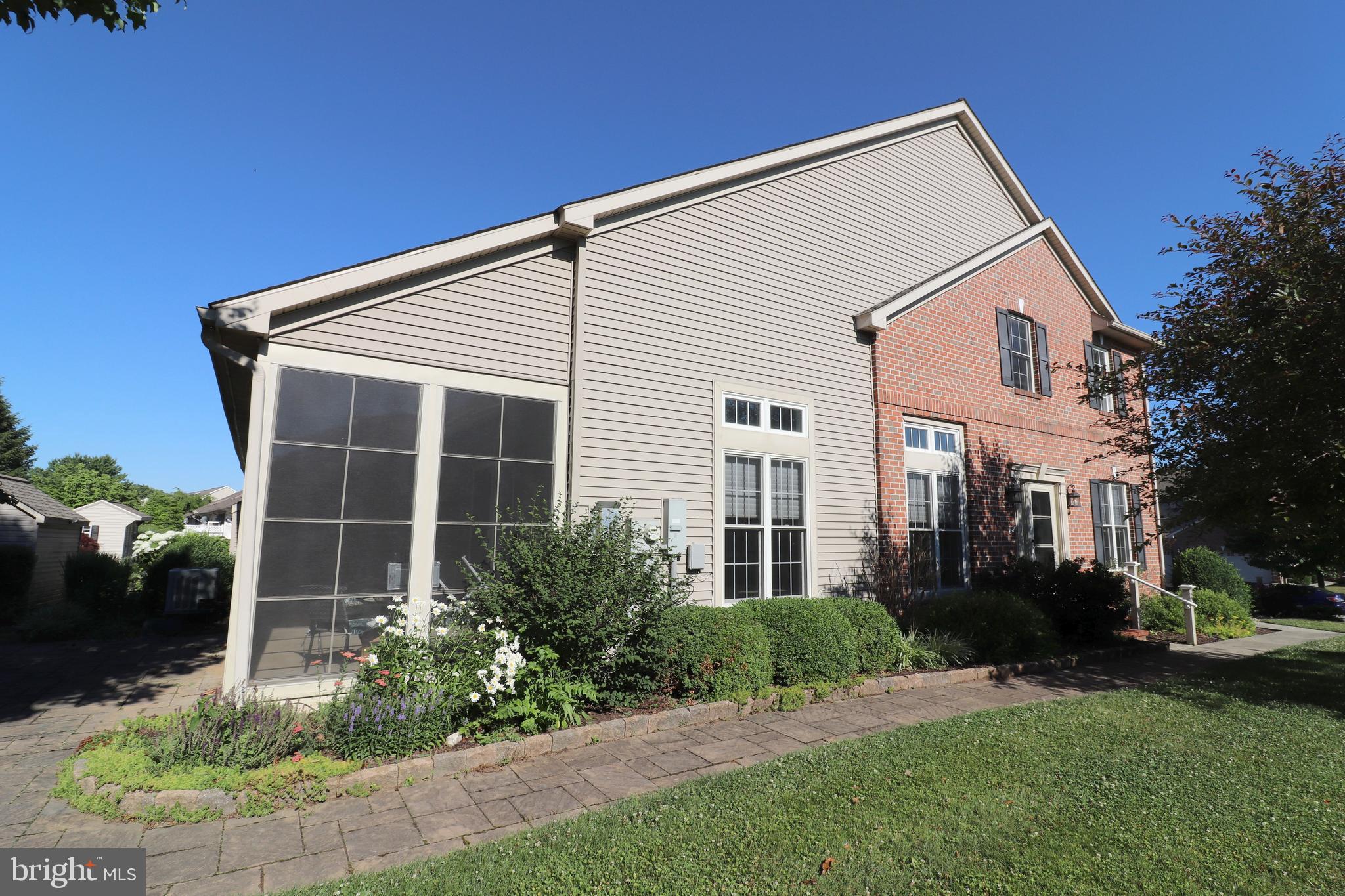 WEST RIDGE - Residential