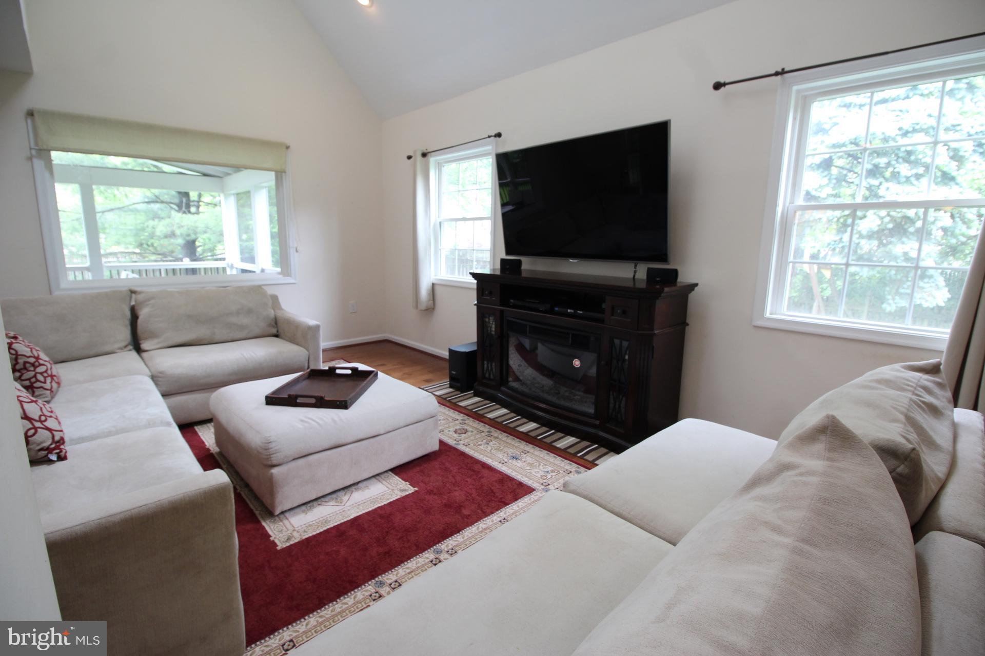 CHANTILLY HIGHLANDS - Residential Lease
