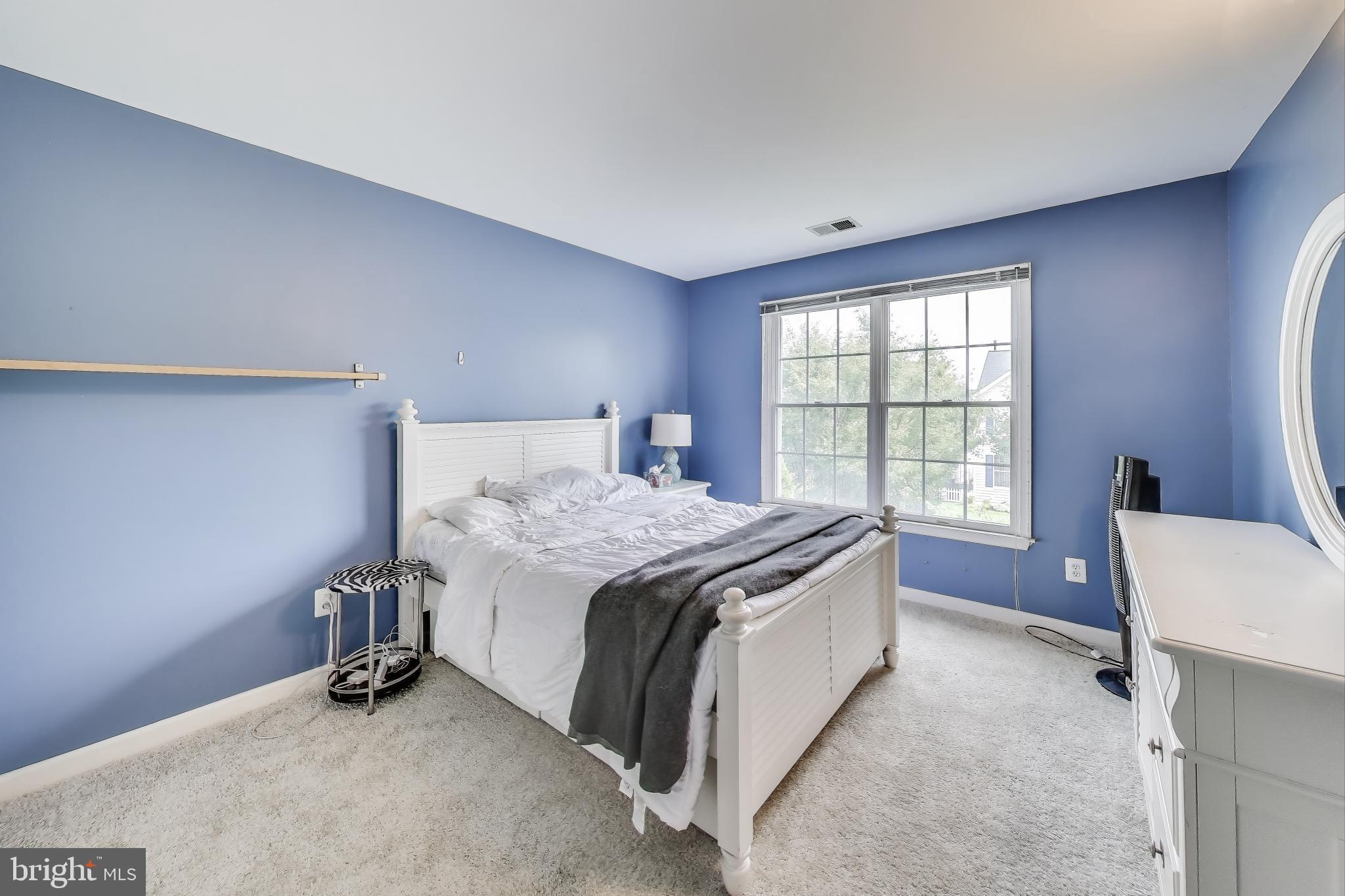SOUTH RIDING - Residential