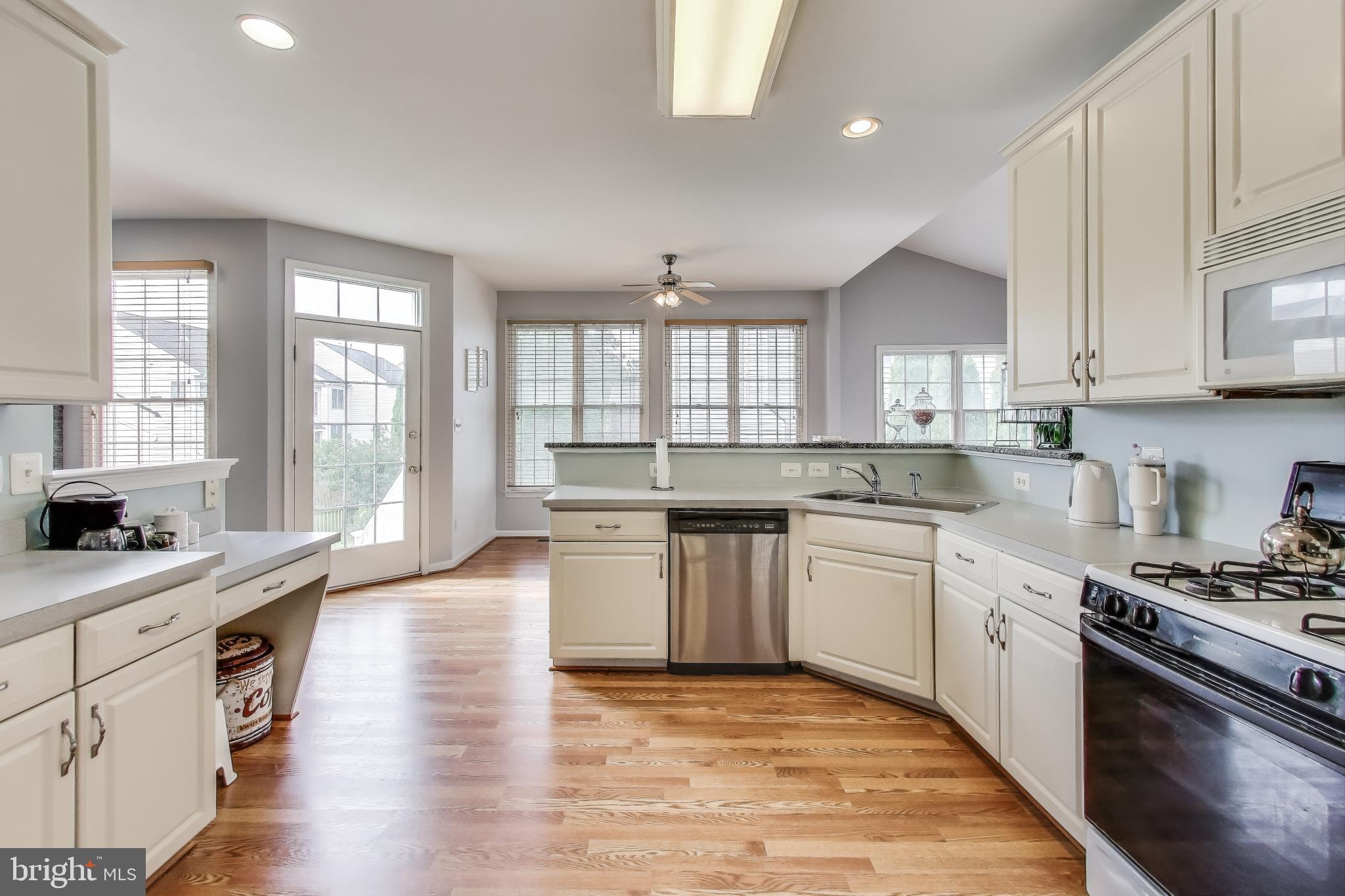 SOUTH RIDING - Residential