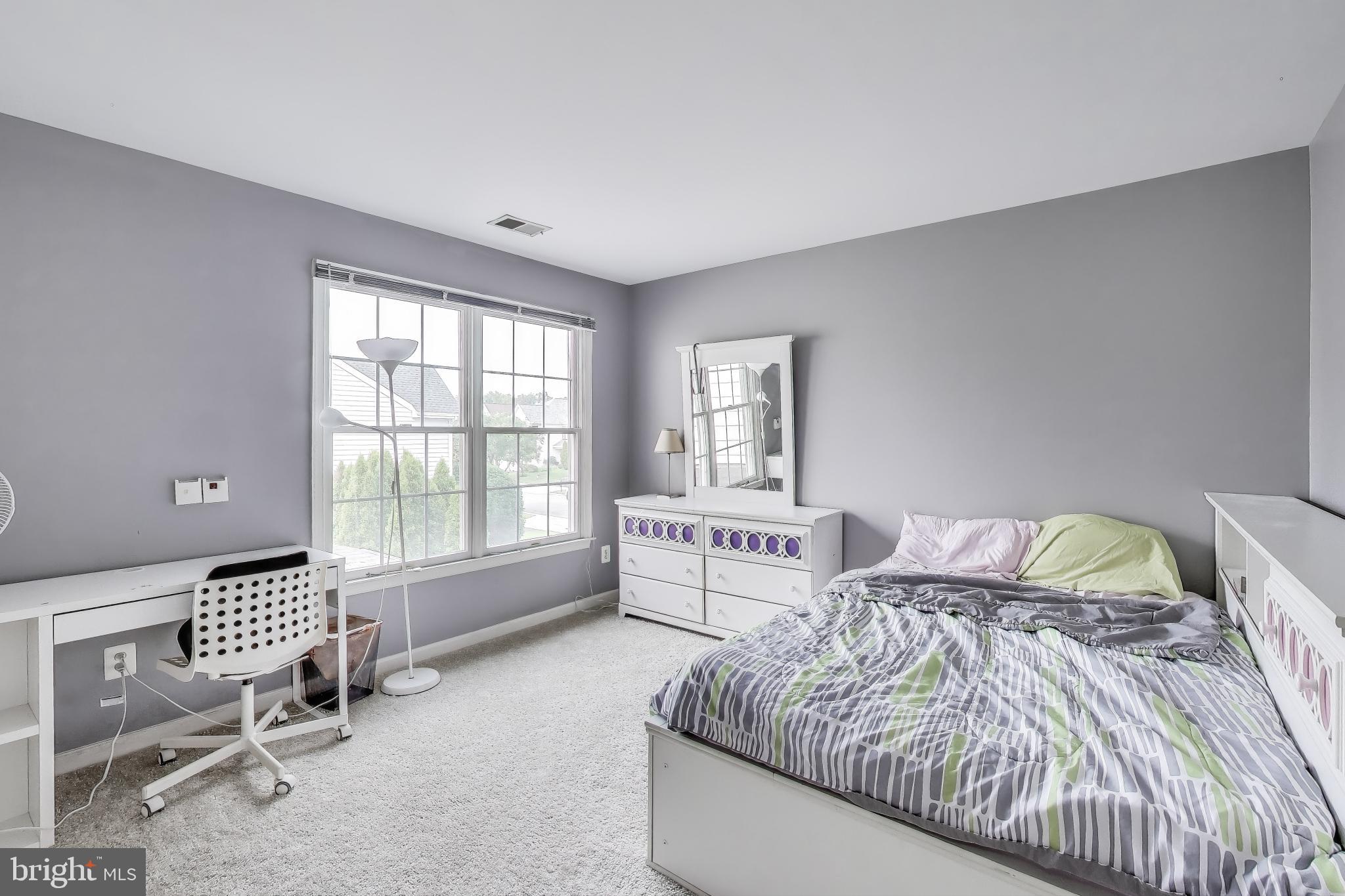 SOUTH RIDING - Residential