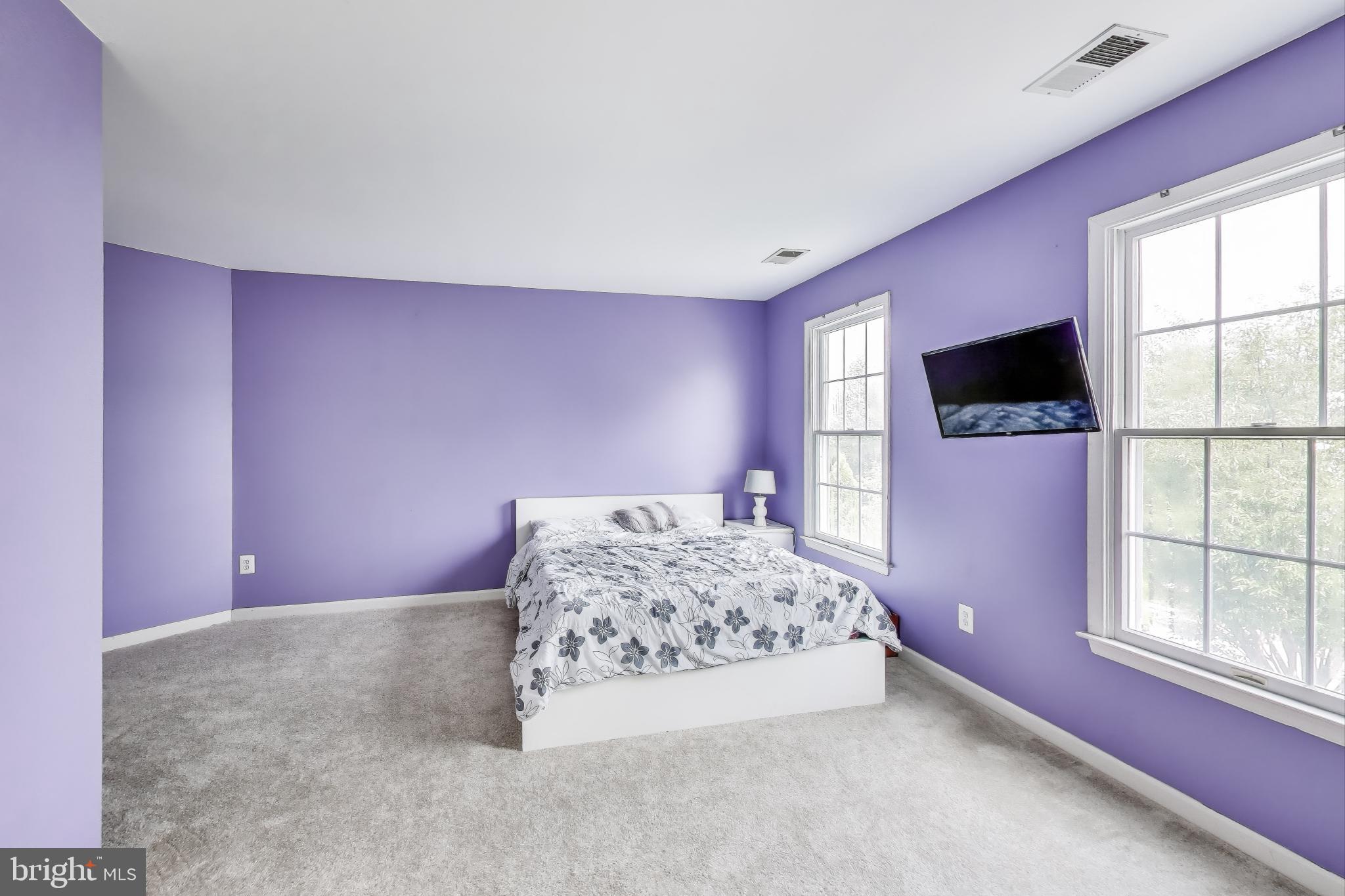 SOUTH RIDING - Residential