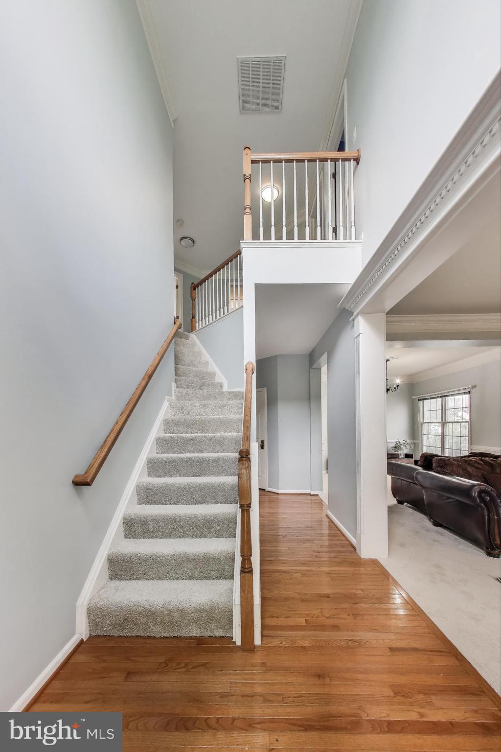 SOUTH RIDING - Residential