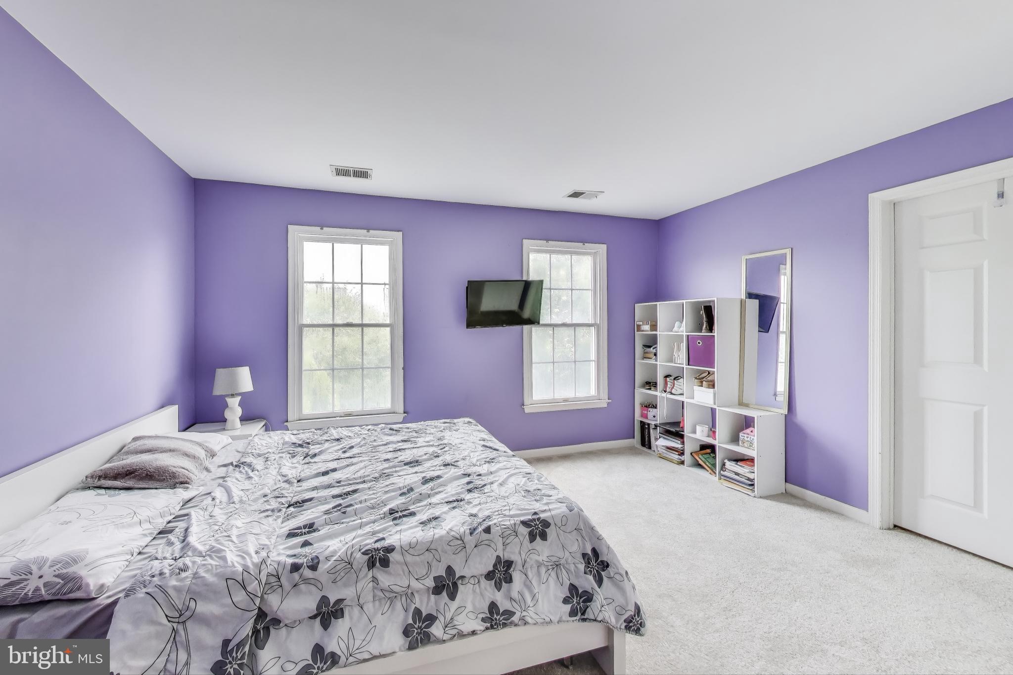 SOUTH RIDING - Residential