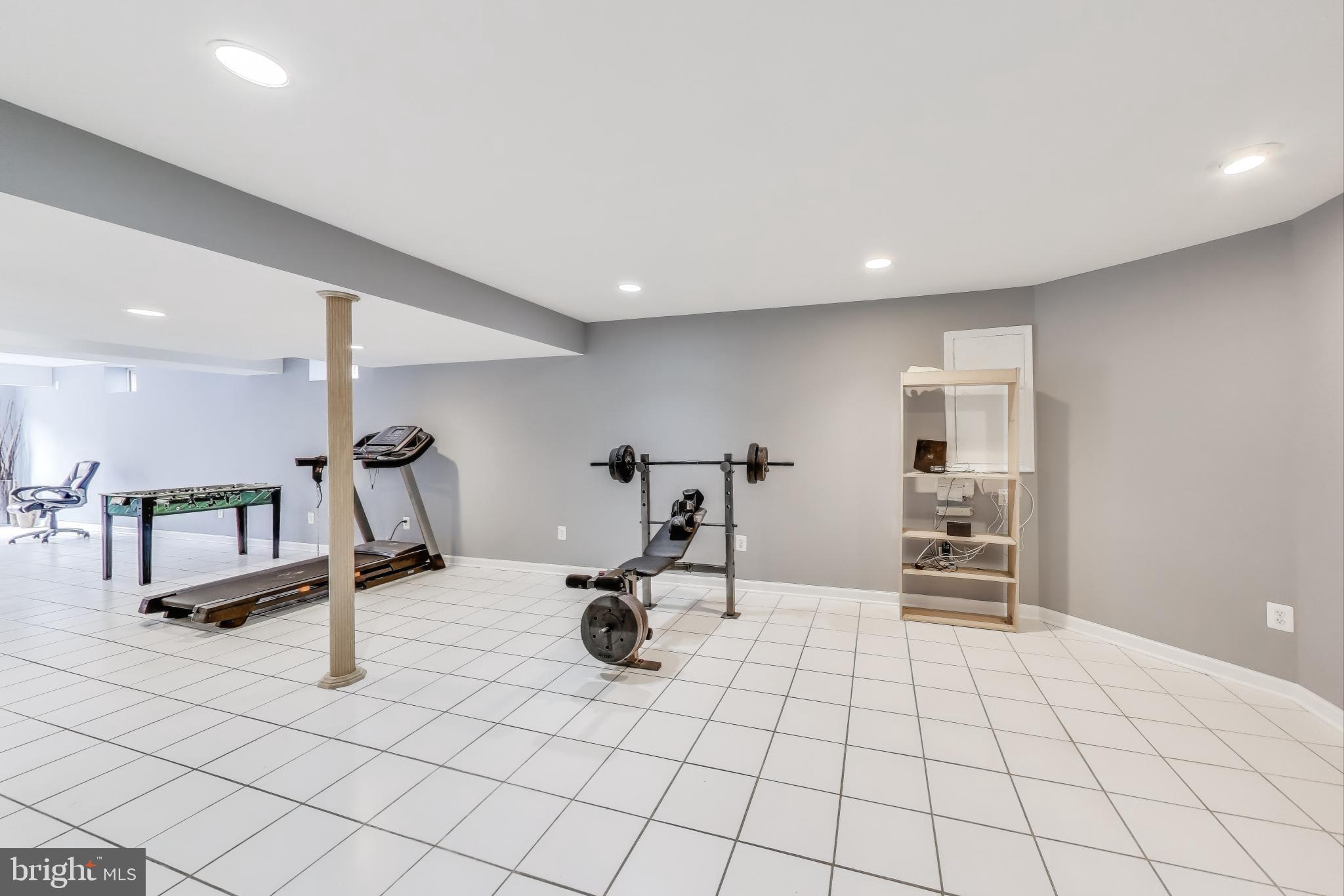 SOUTH RIDING - Residential