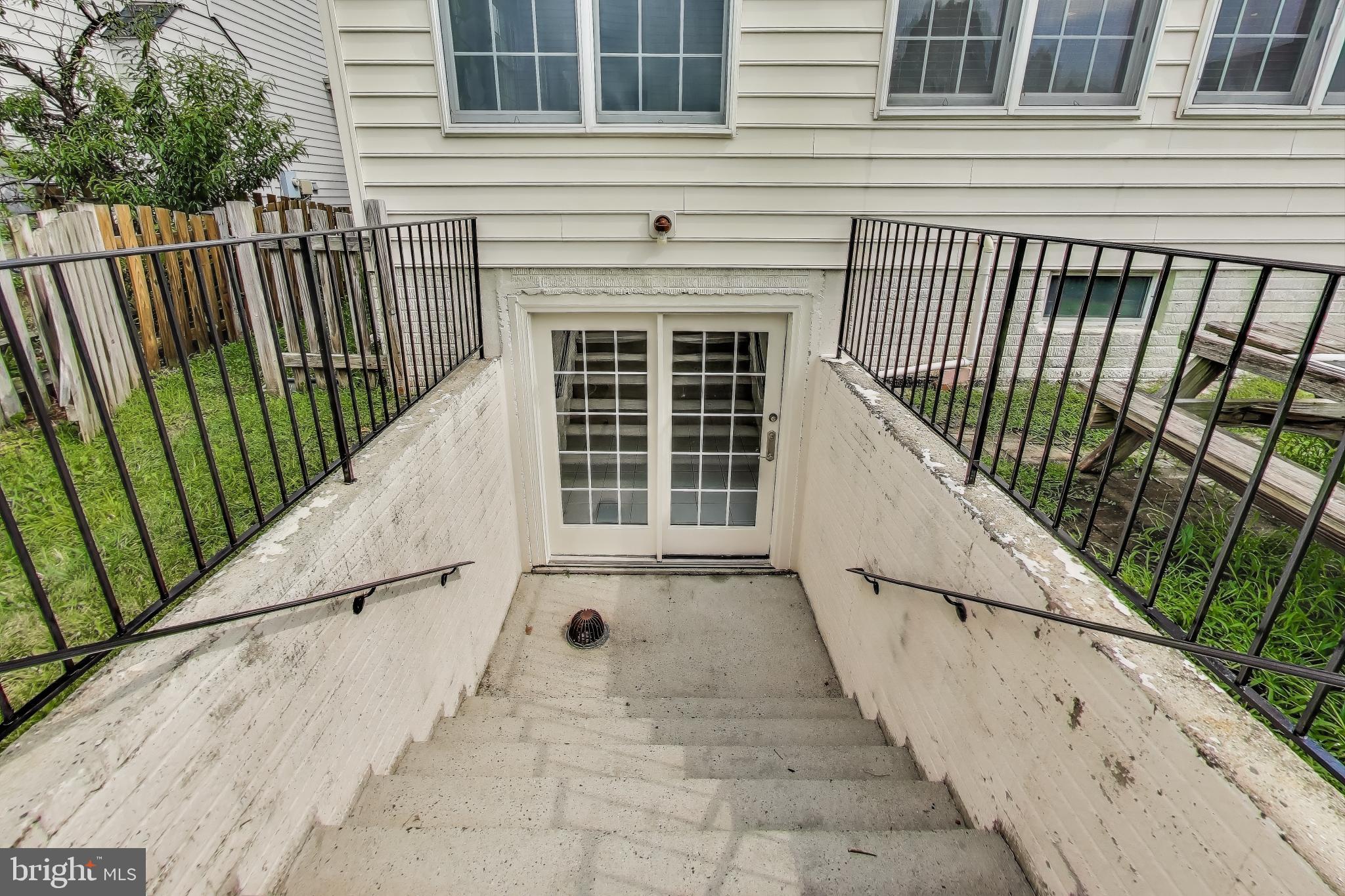 SOUTH RIDING - Residential