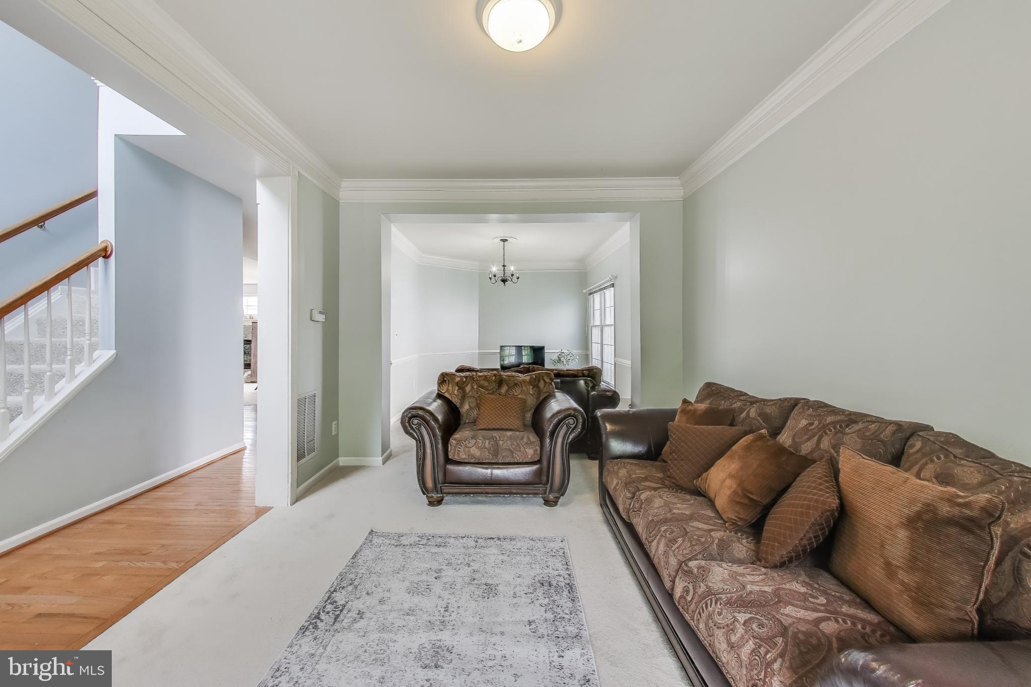 SOUTH RIDING - Residential
